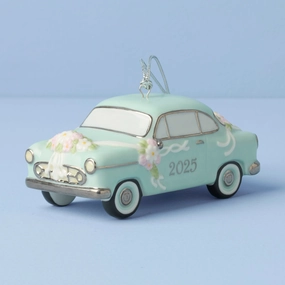 2025 Just Married Vintage Car Ornament