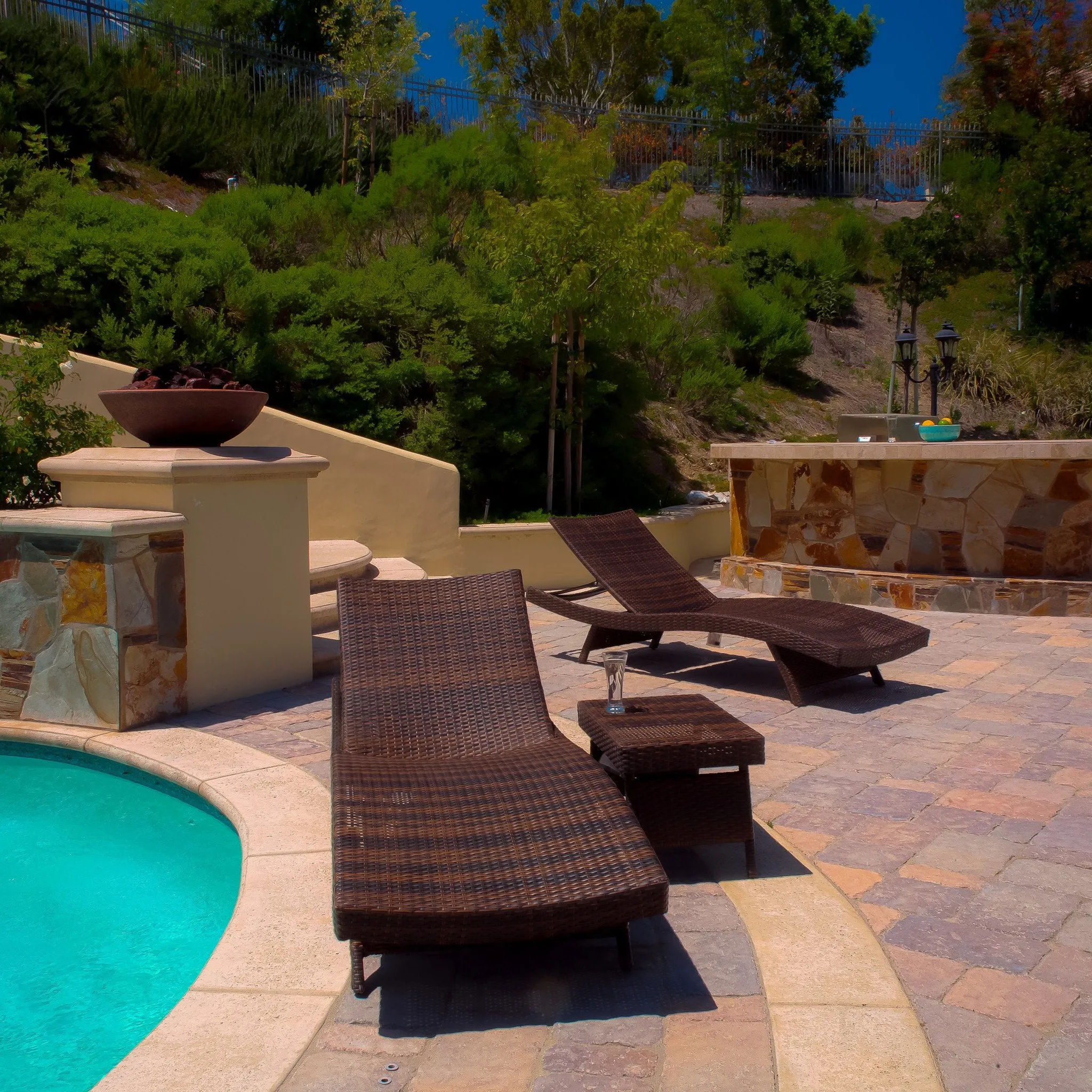 3pc Outdoor Wicker Chaise Lounge & Table Set - NH769352 patio chairs, outdoor seating