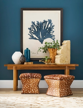 Axis Print Hourglass Stool table runner, placemat