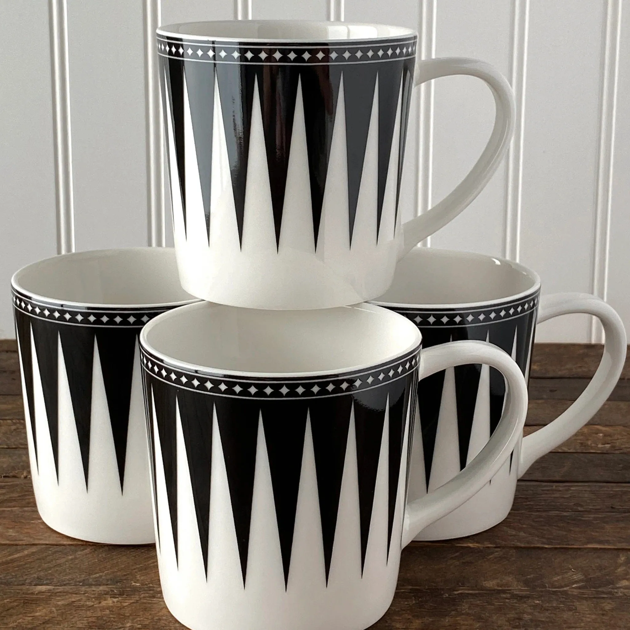 Black Burst Porcelain Mug toilet seat cover, slow close seat