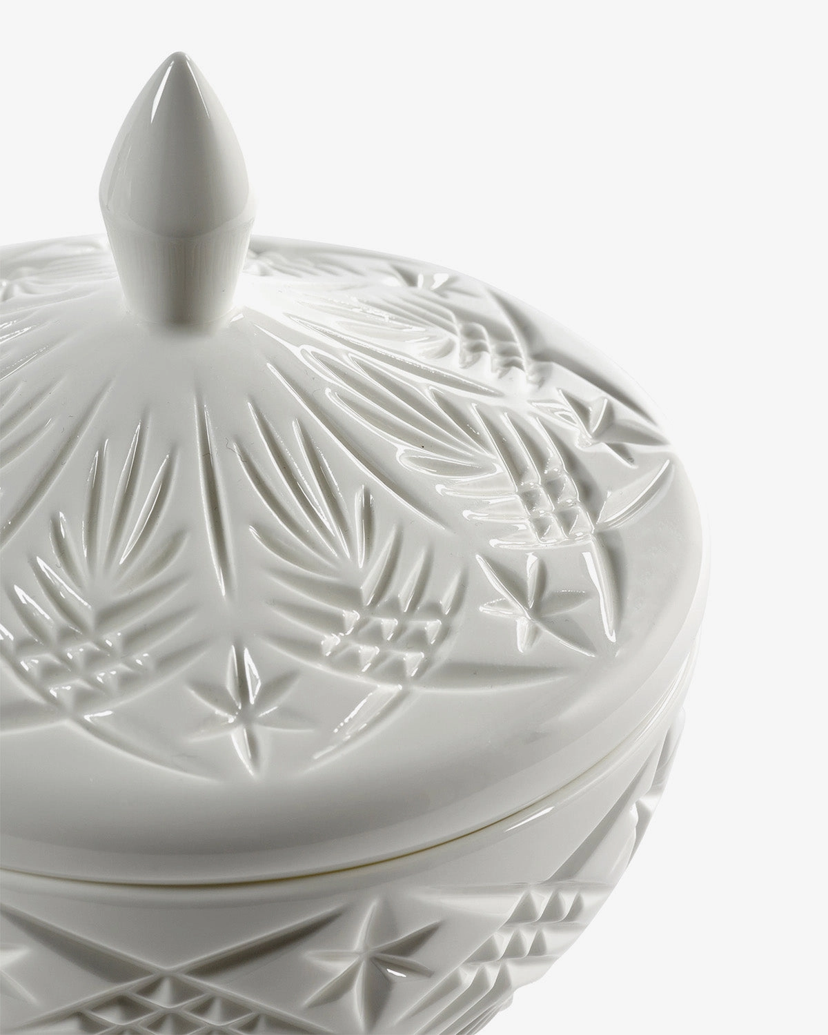 Bonbonnire 01 white Josephine