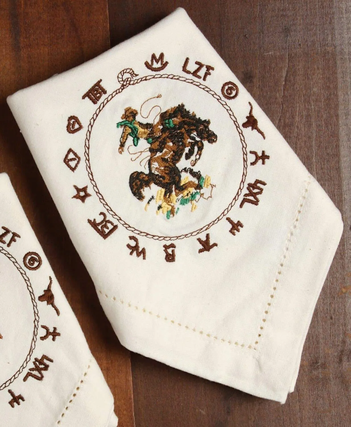Bronc & Brands Cloth Napkins blender, kitchen appliance
