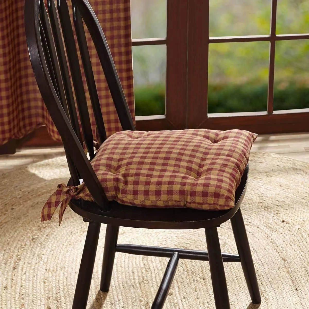 Burgundy Check Chair Pad blender, kitchen appliance
