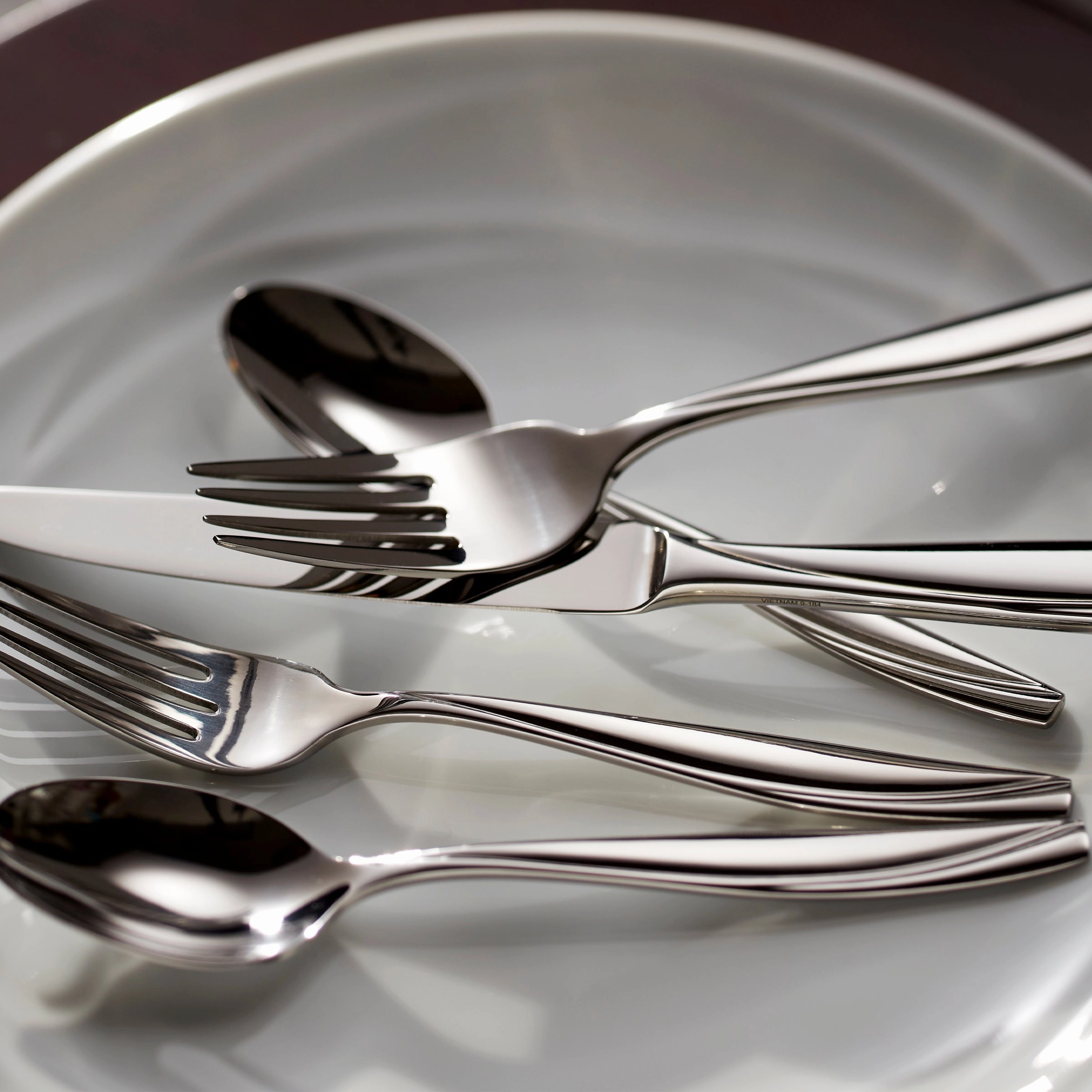 Camlynn Mirror 20 Piece Flatware Set