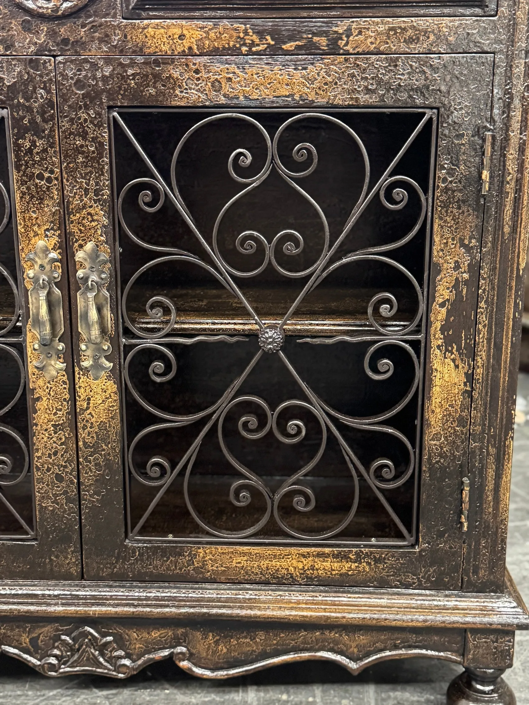 Cerro de Pasco Cabinet - Dark
