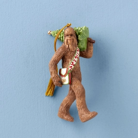 Chewbacca With Christmas Tree Ornament