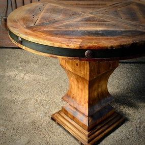 Chihuahua Pine Round Rustic Dining Table glassware set, wine glass