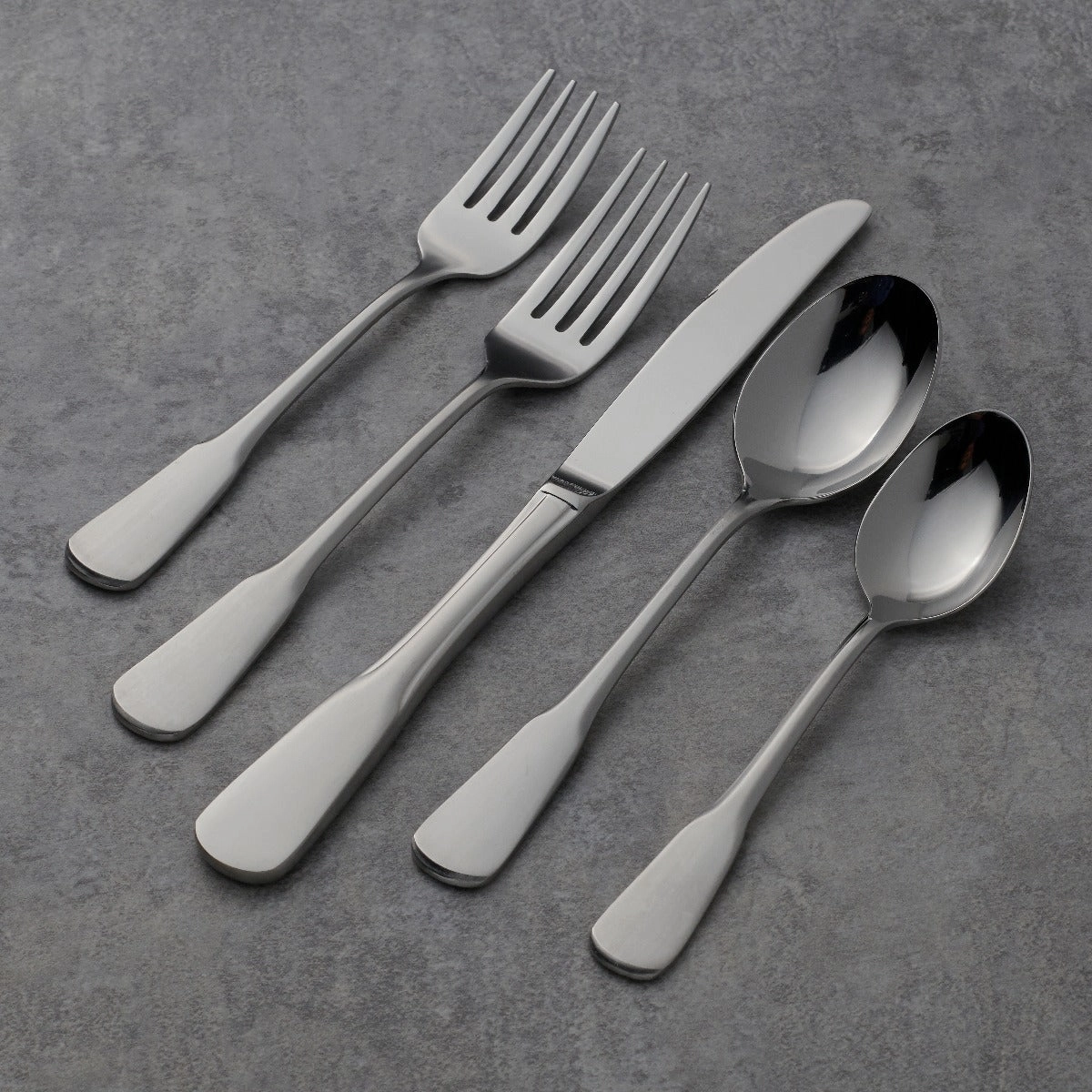 Colonial Boston 45 Piece Flatware Set