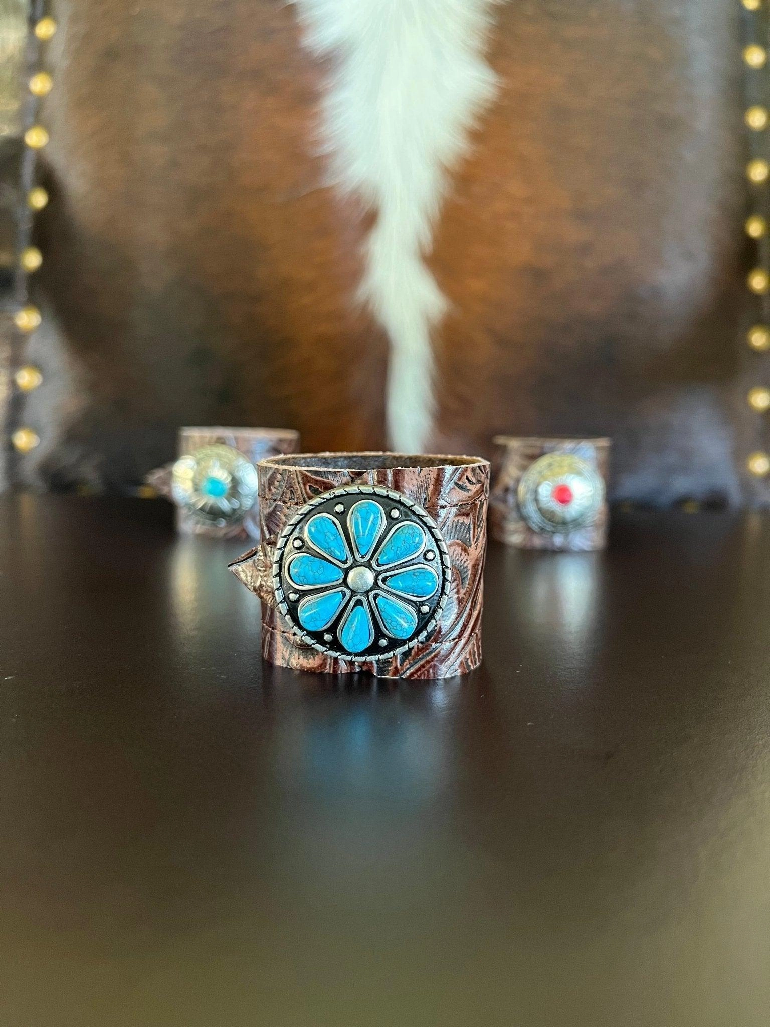 Dallas Tooled Leather Napkin Rings - Color Conchos