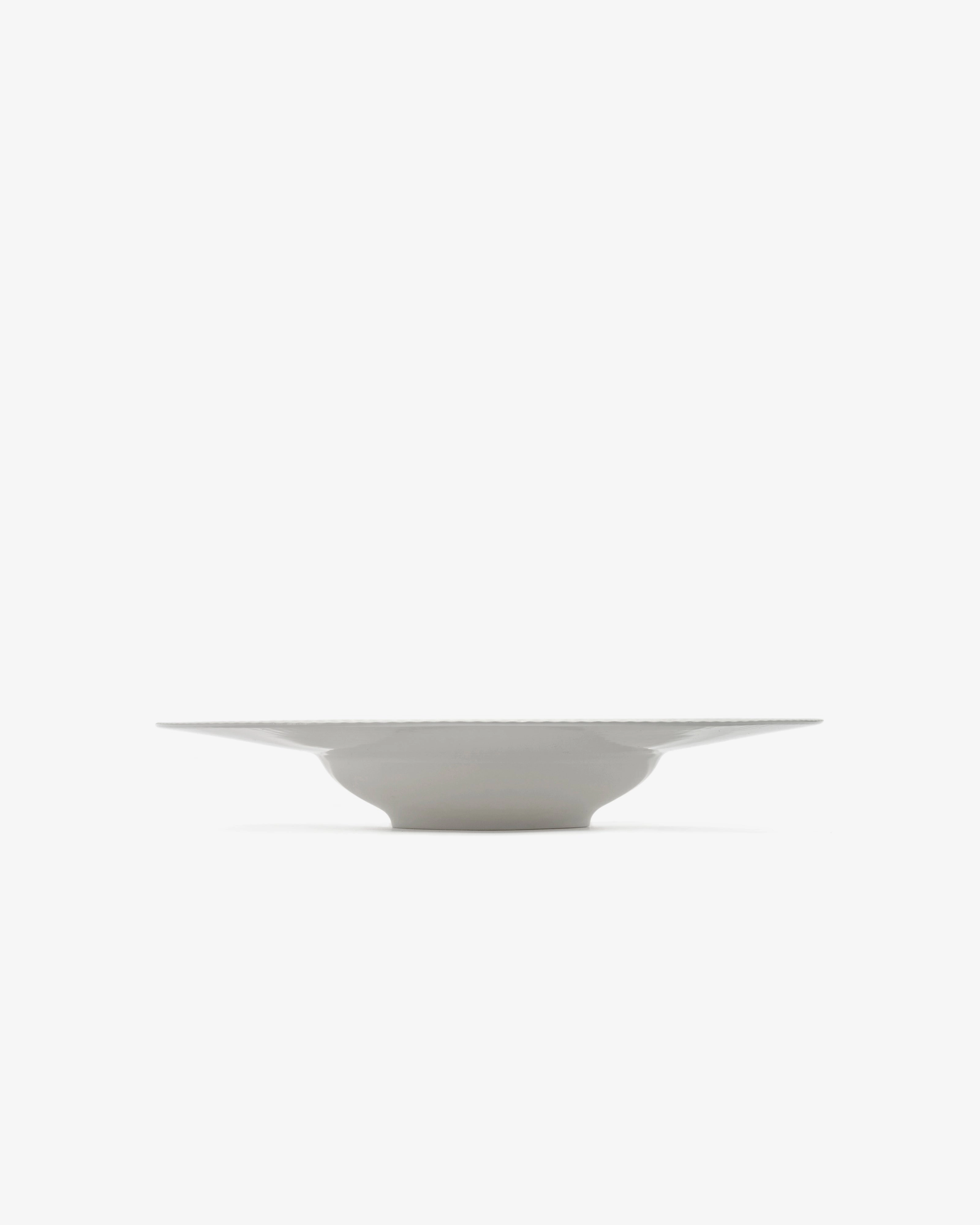 Deep plate wide edge white Nido