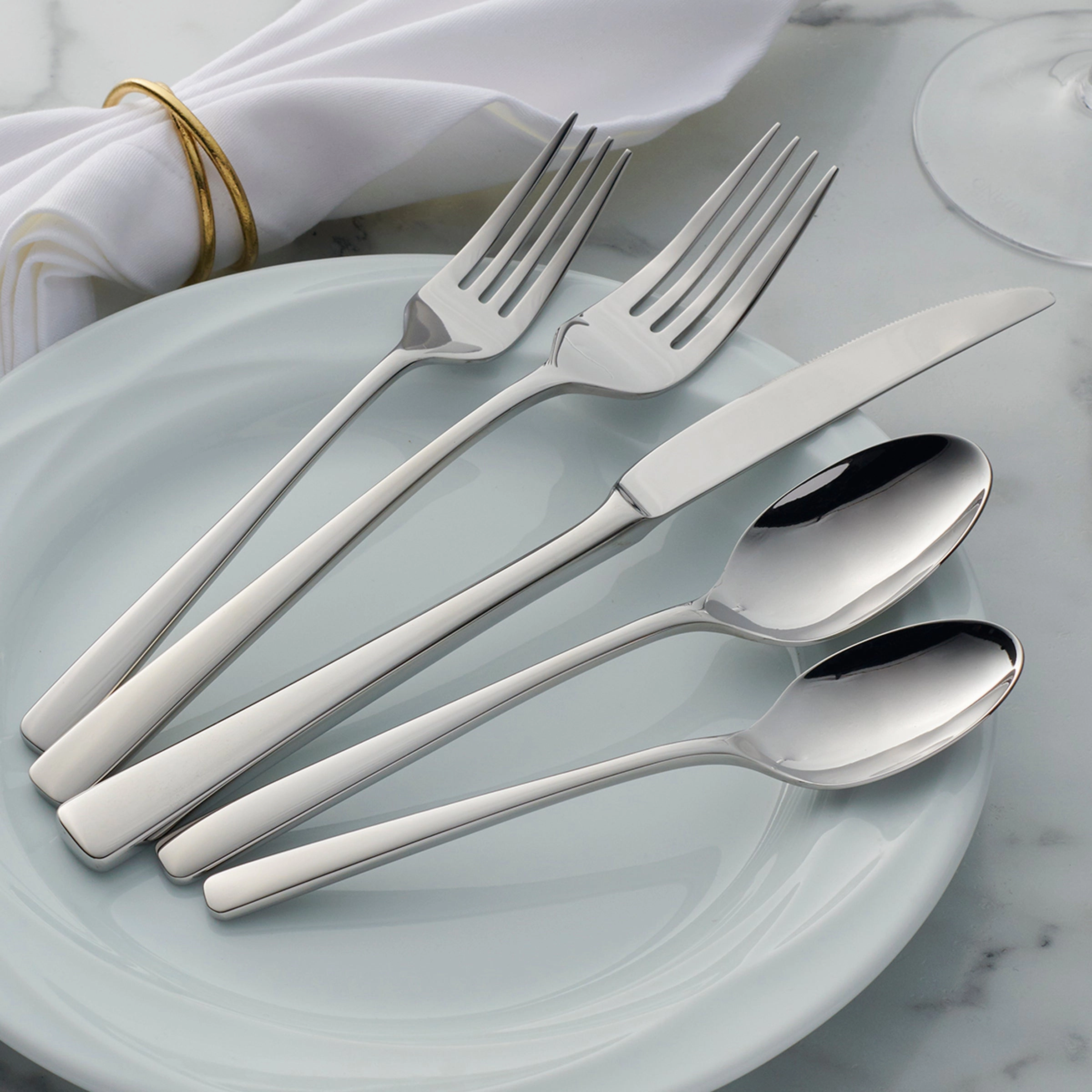 Doublet 20 Piece Flatware Set