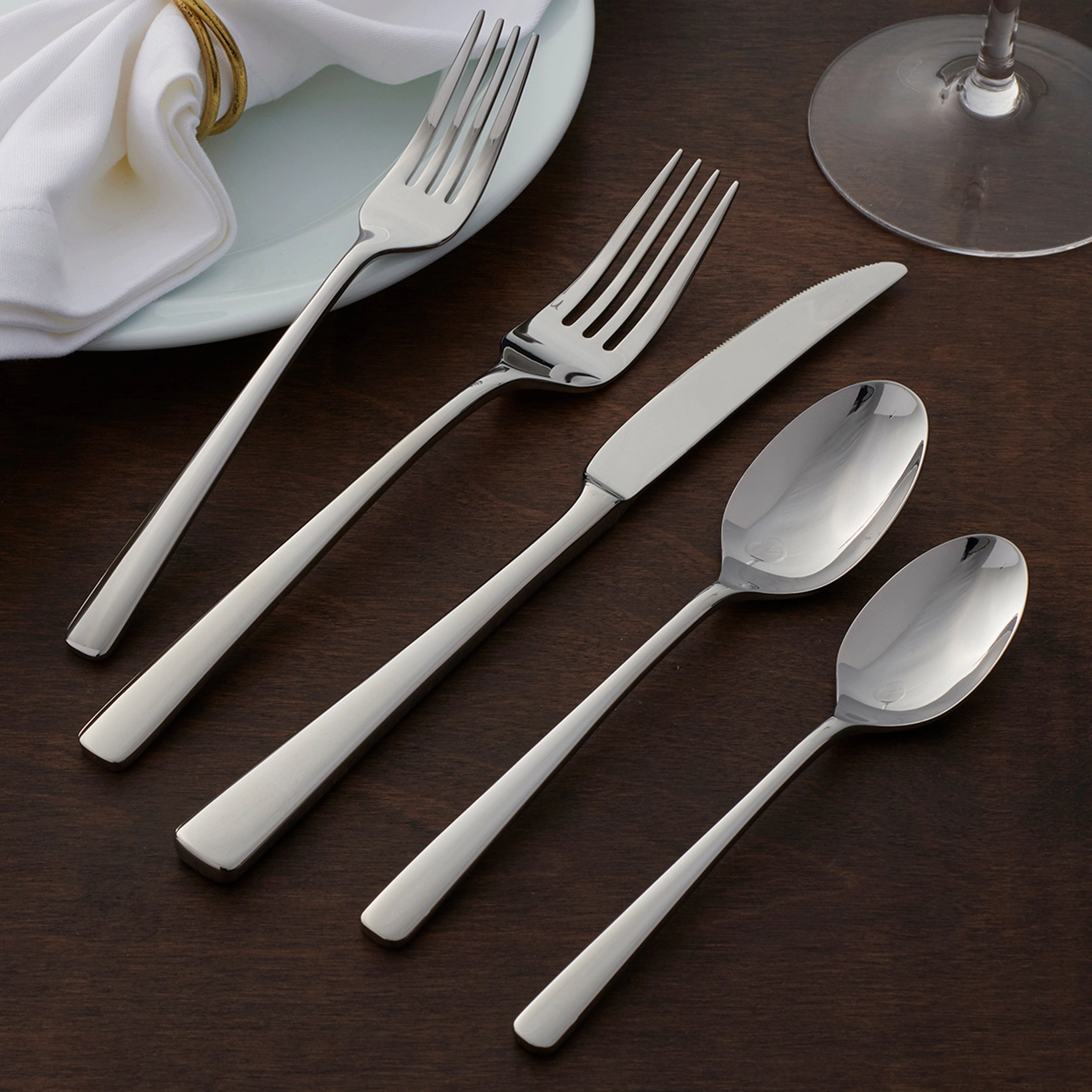 Doublet 20 Piece Flatware Set