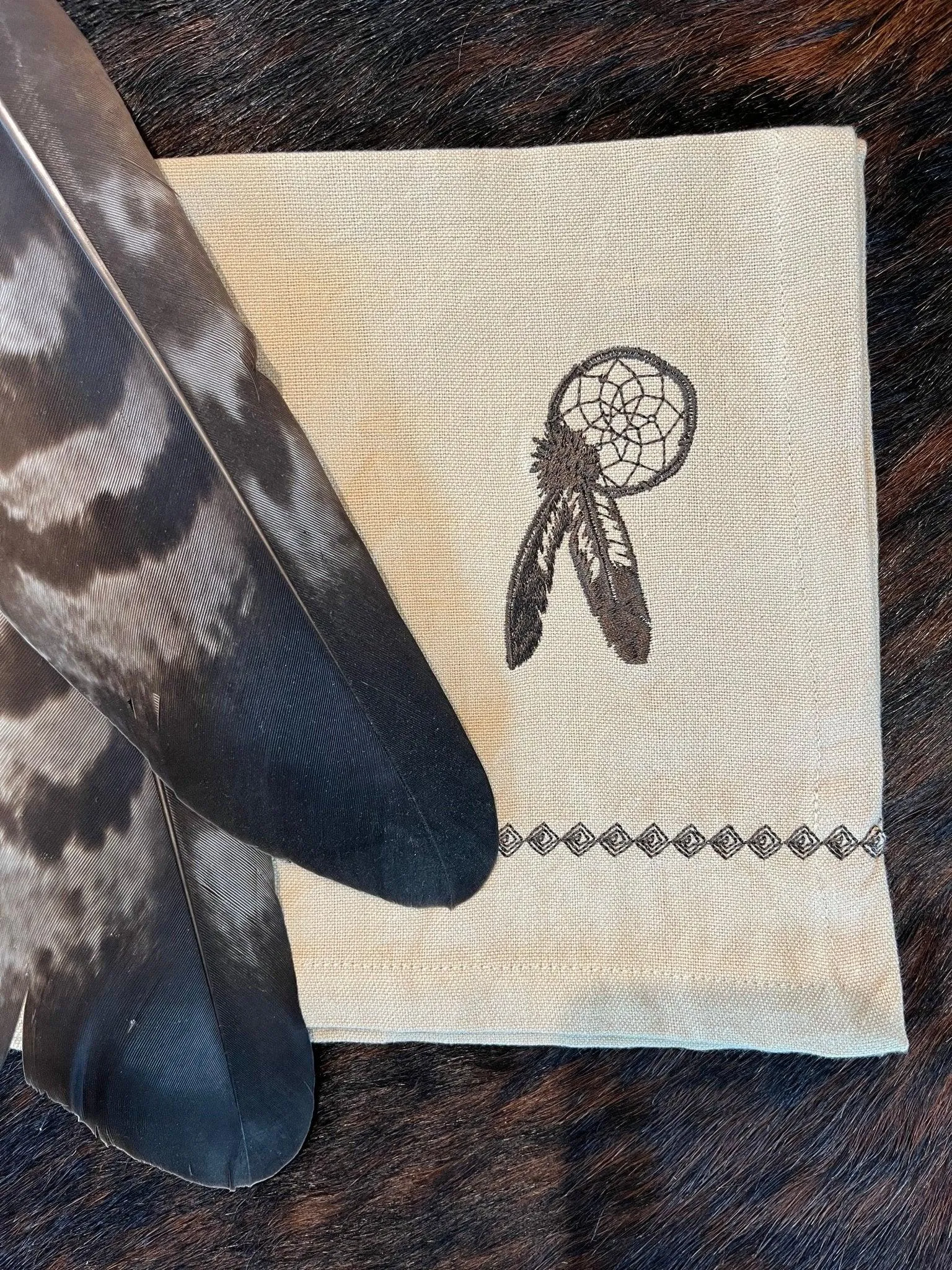 Eagle Feather Embroidered Cloth Napkins blender, kitchen appliance