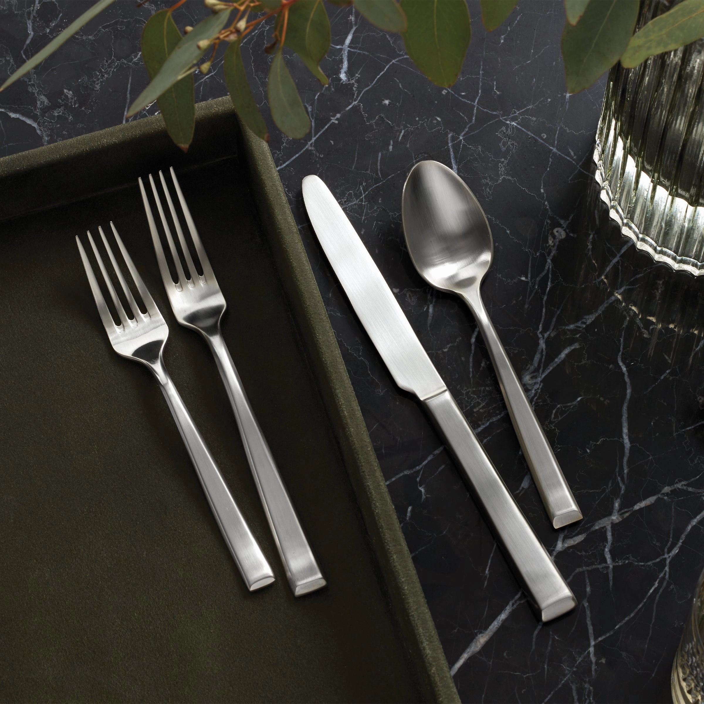 East End Satin 20 Piece Flatware Set