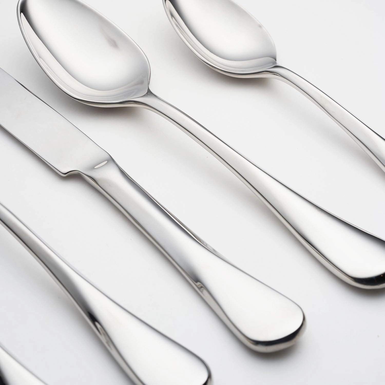 Eloquence Mirror 20 Piece Flatware Set
