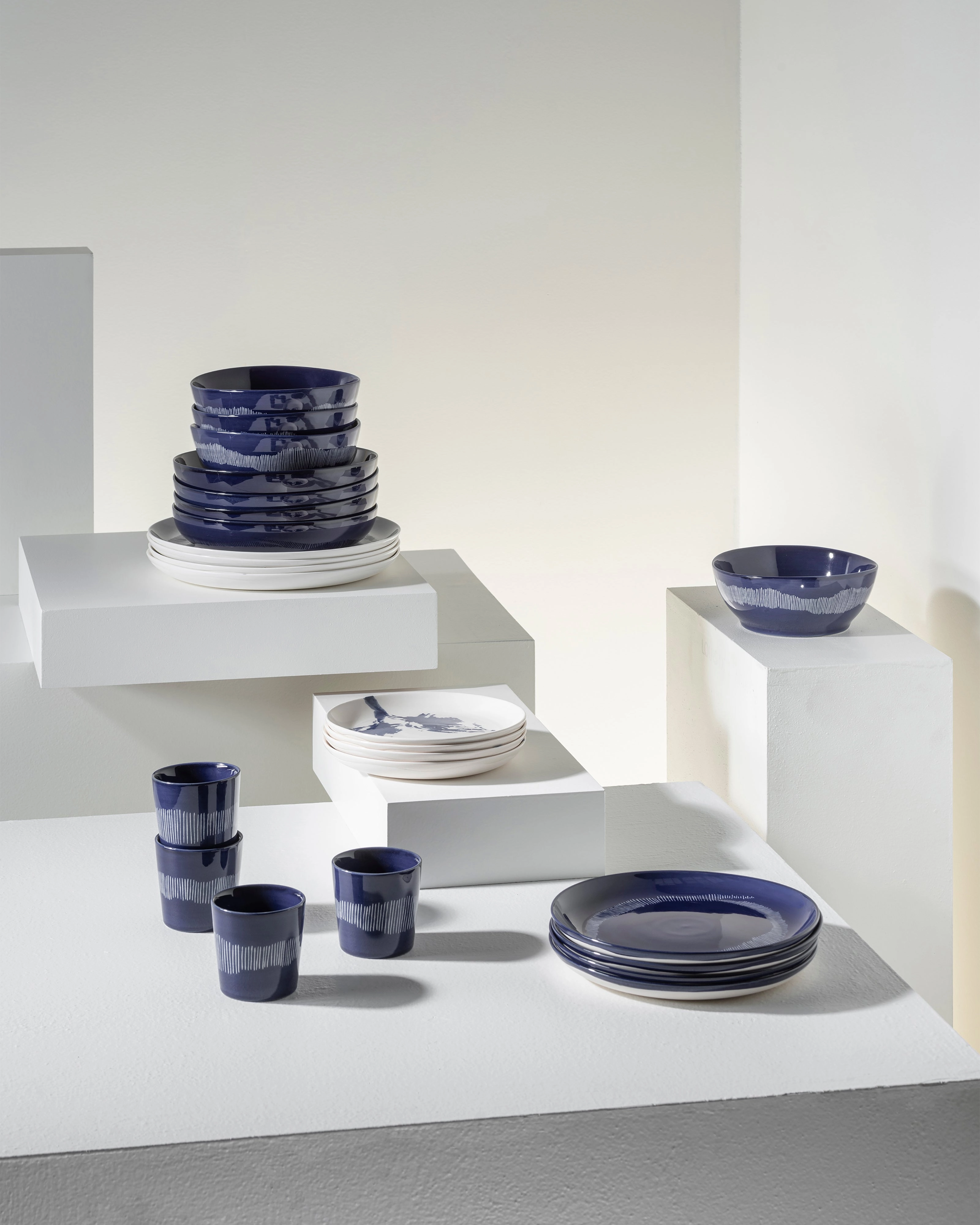 Full Set 24 pieces blue Feast