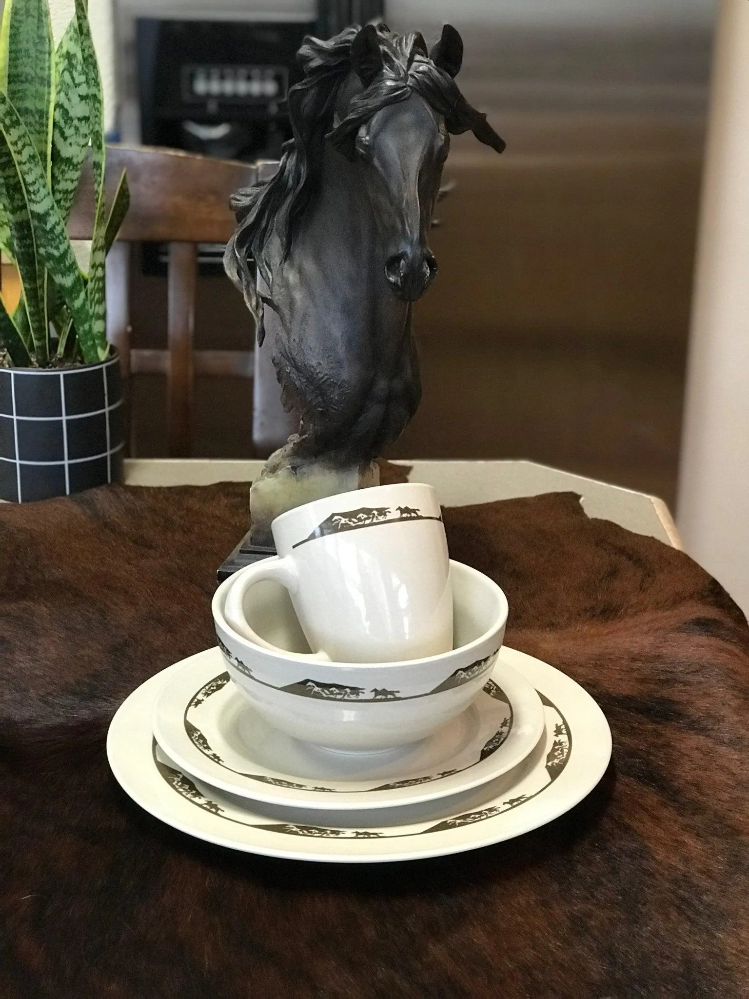 Horses Wide Open Dinnerware Set
