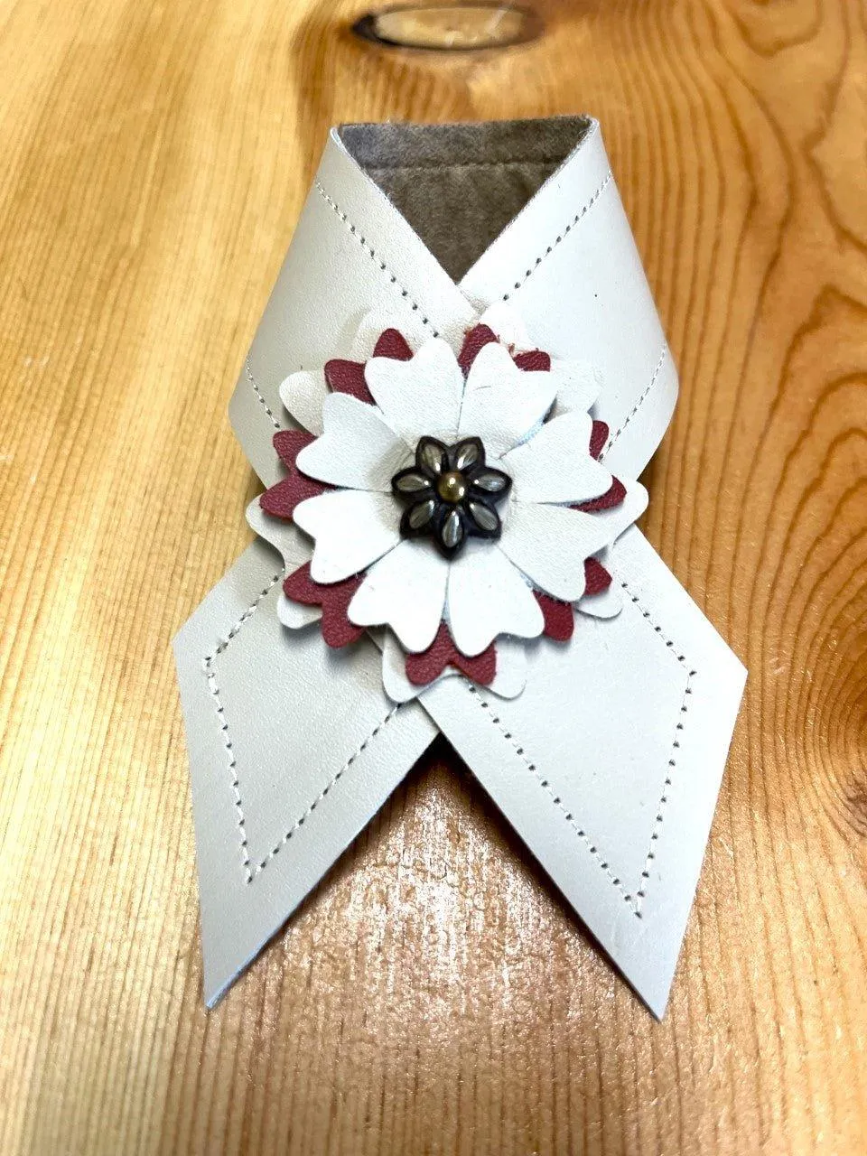 Ivory Flowers Leather Napkin Rings