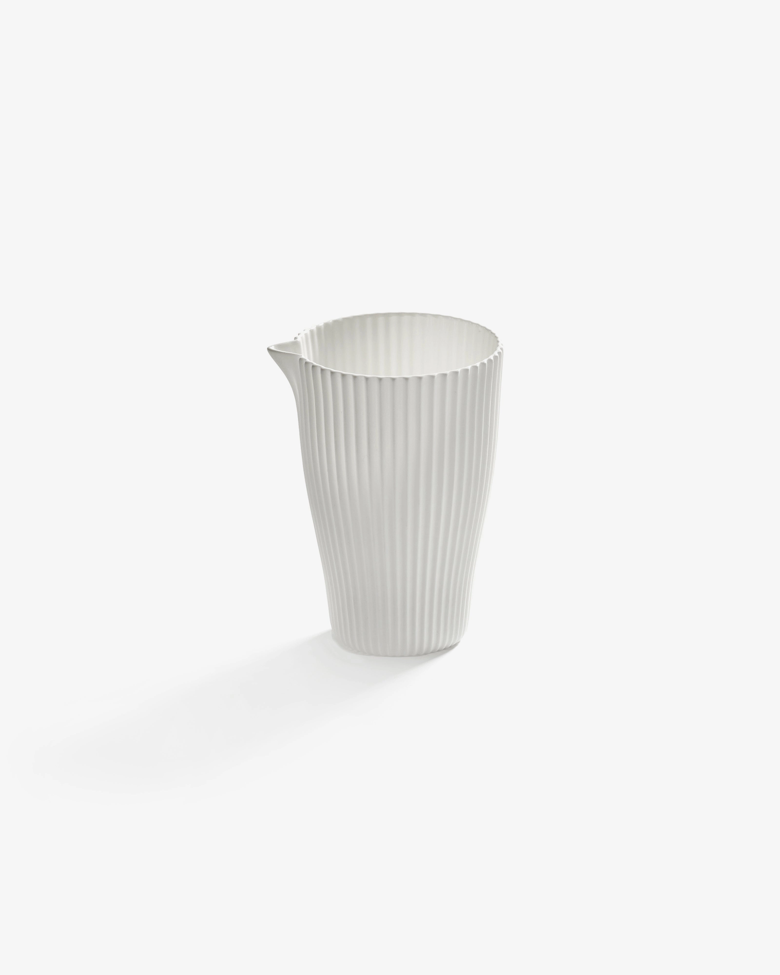 Jug M white Nido