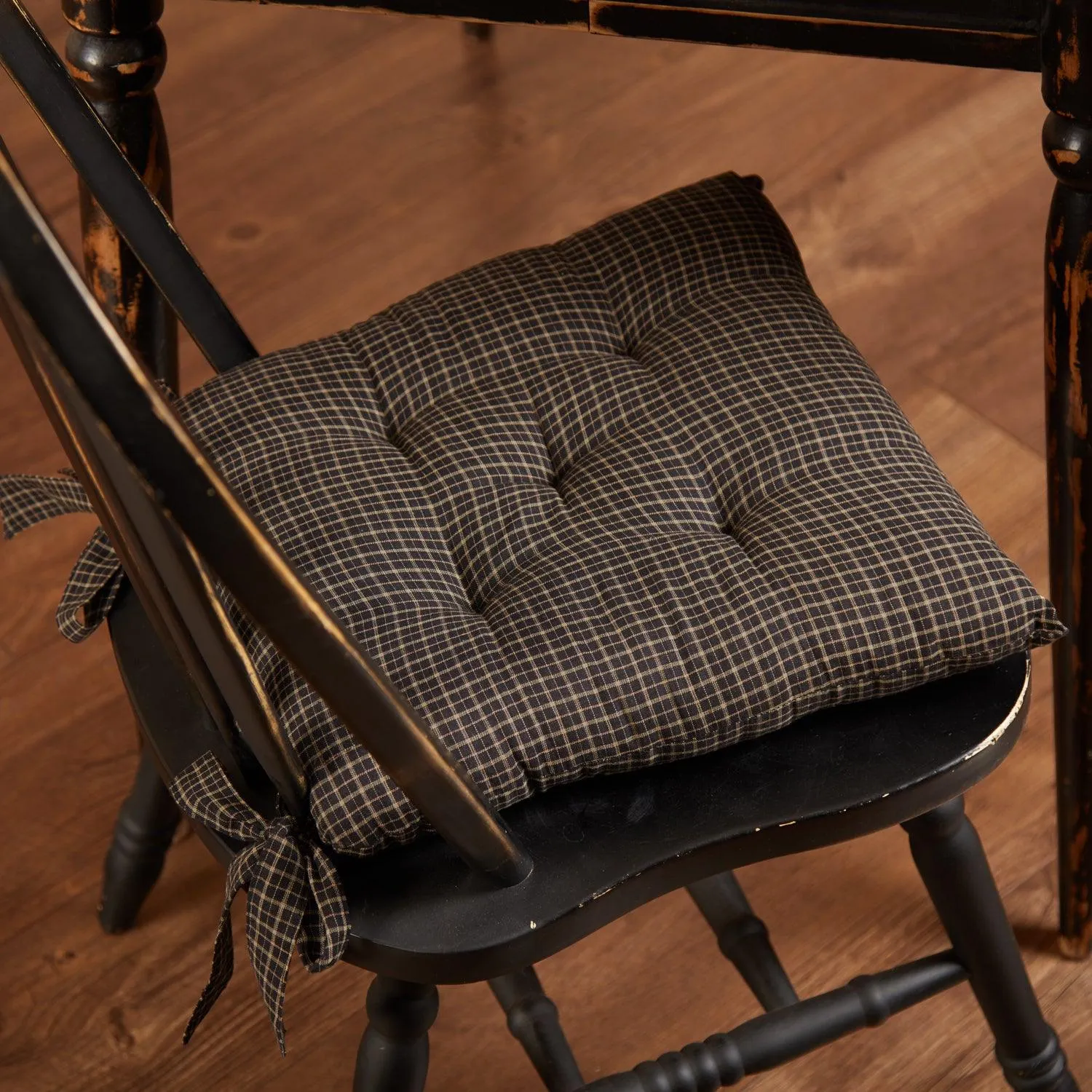 Kettle Grove Plaid Chair Pad blender, kitchen appliance