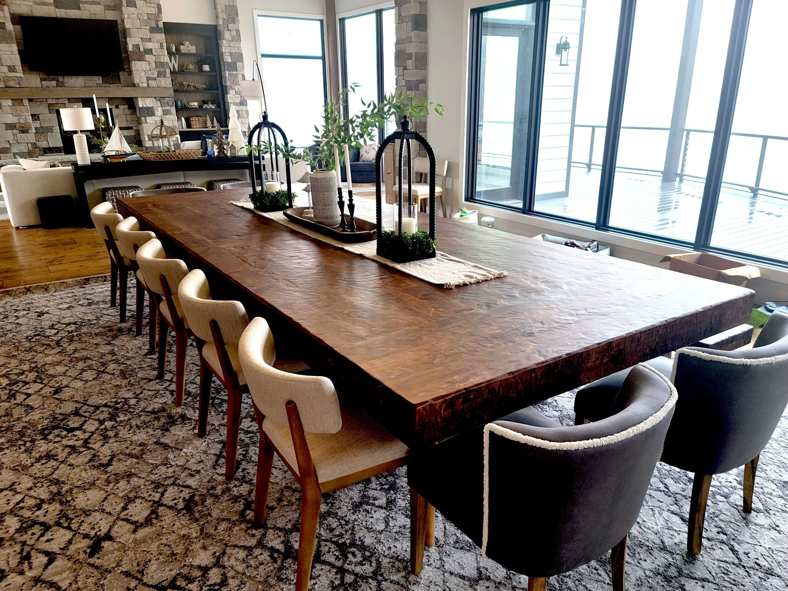 Knotty Alder Wood Rustic Dining Tables