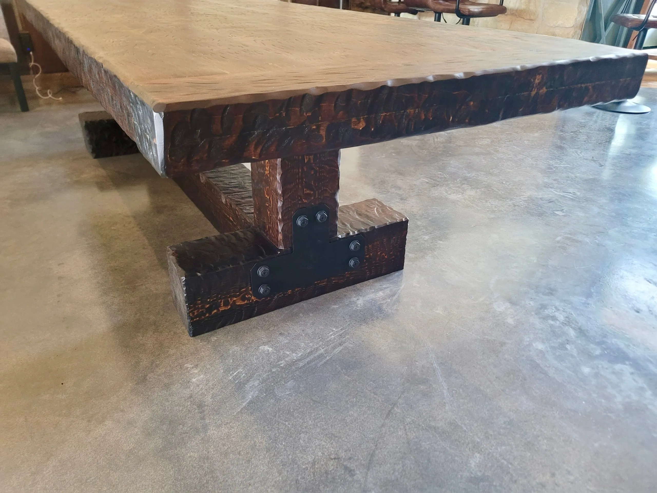 Knotty Alder Wood Rustic Dining Tables
