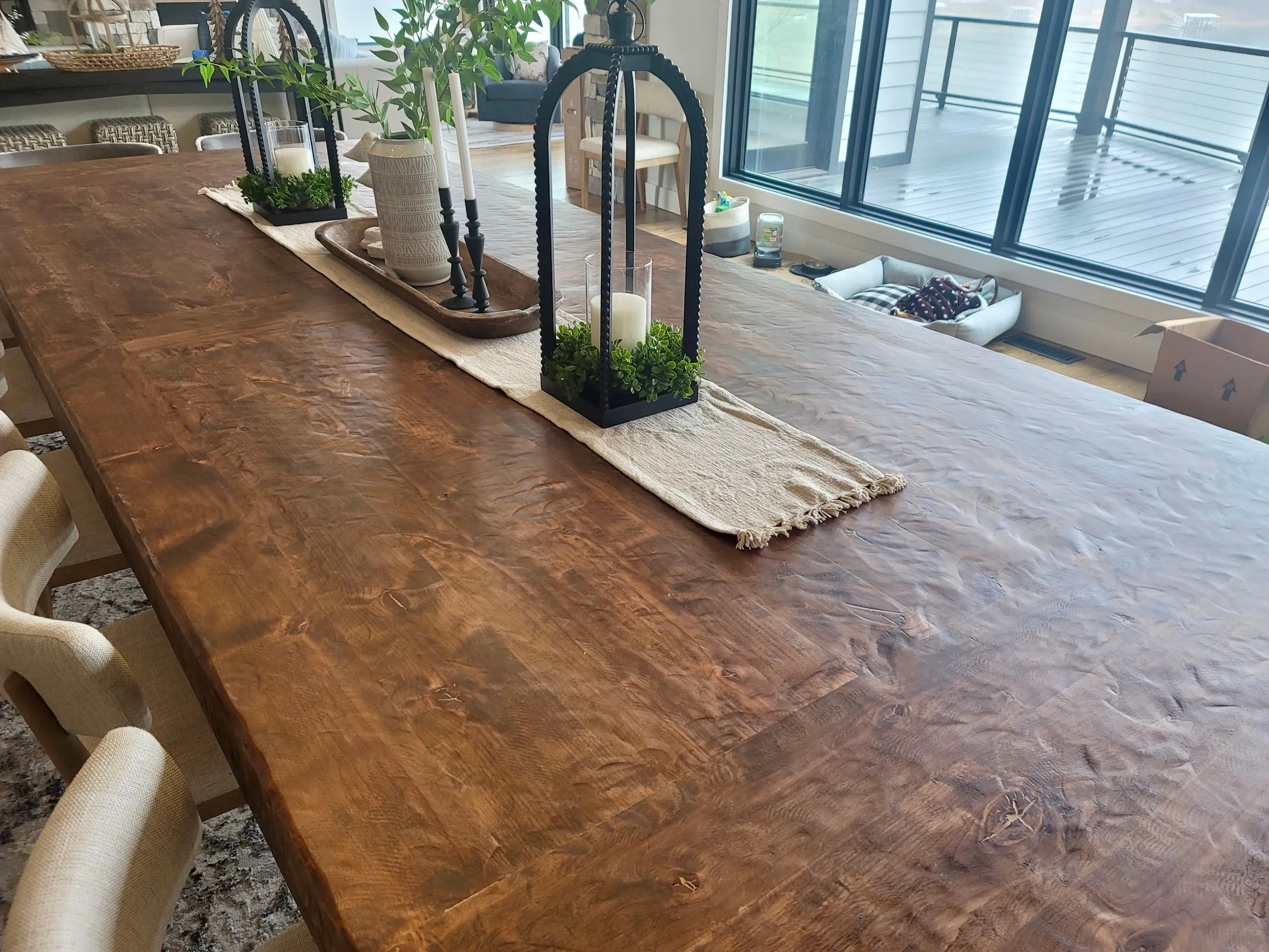 Knotty Alder Wood Rustic Dining Tables