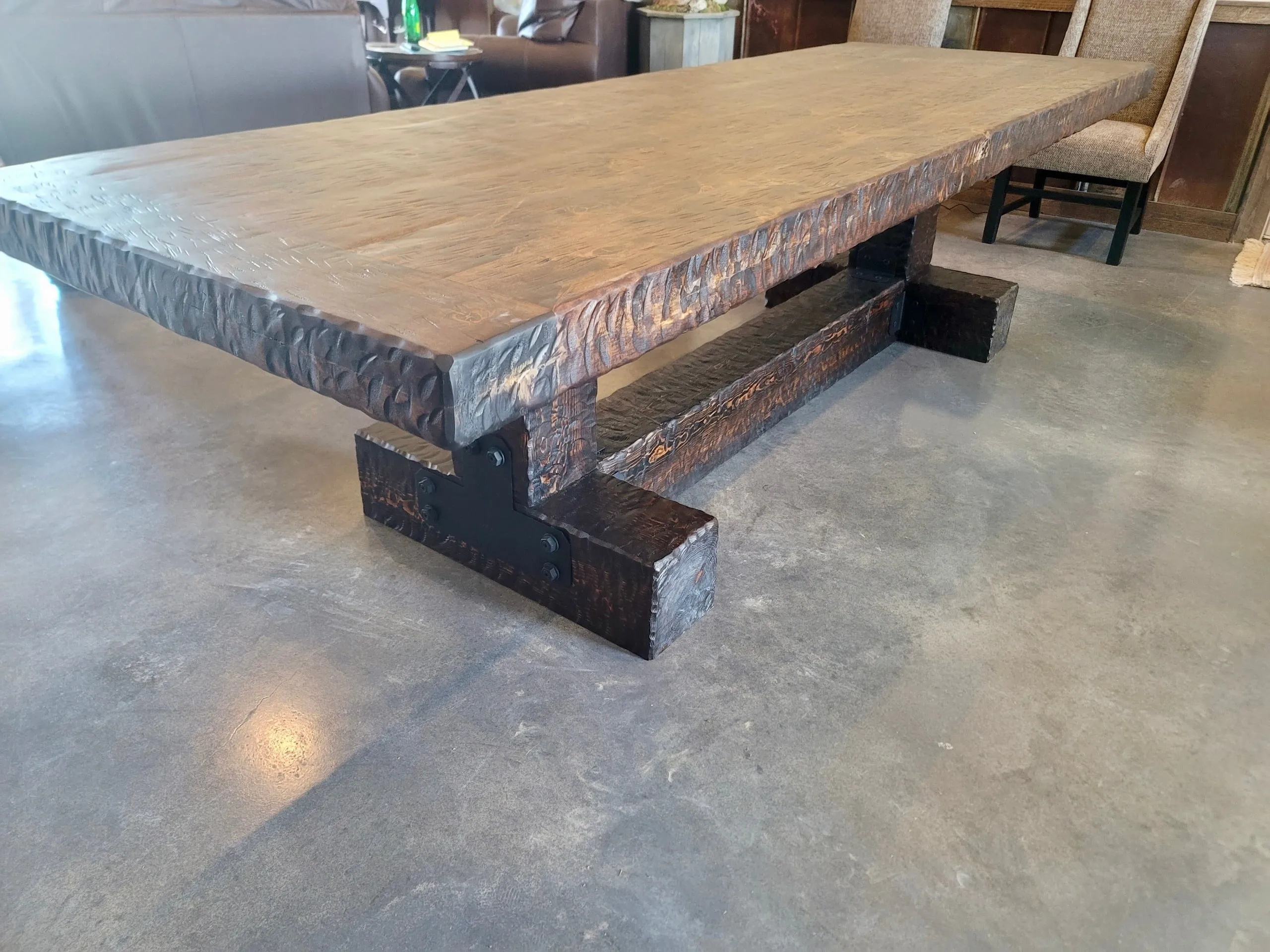 Knotty Alder Wood Rustic Dining Tables