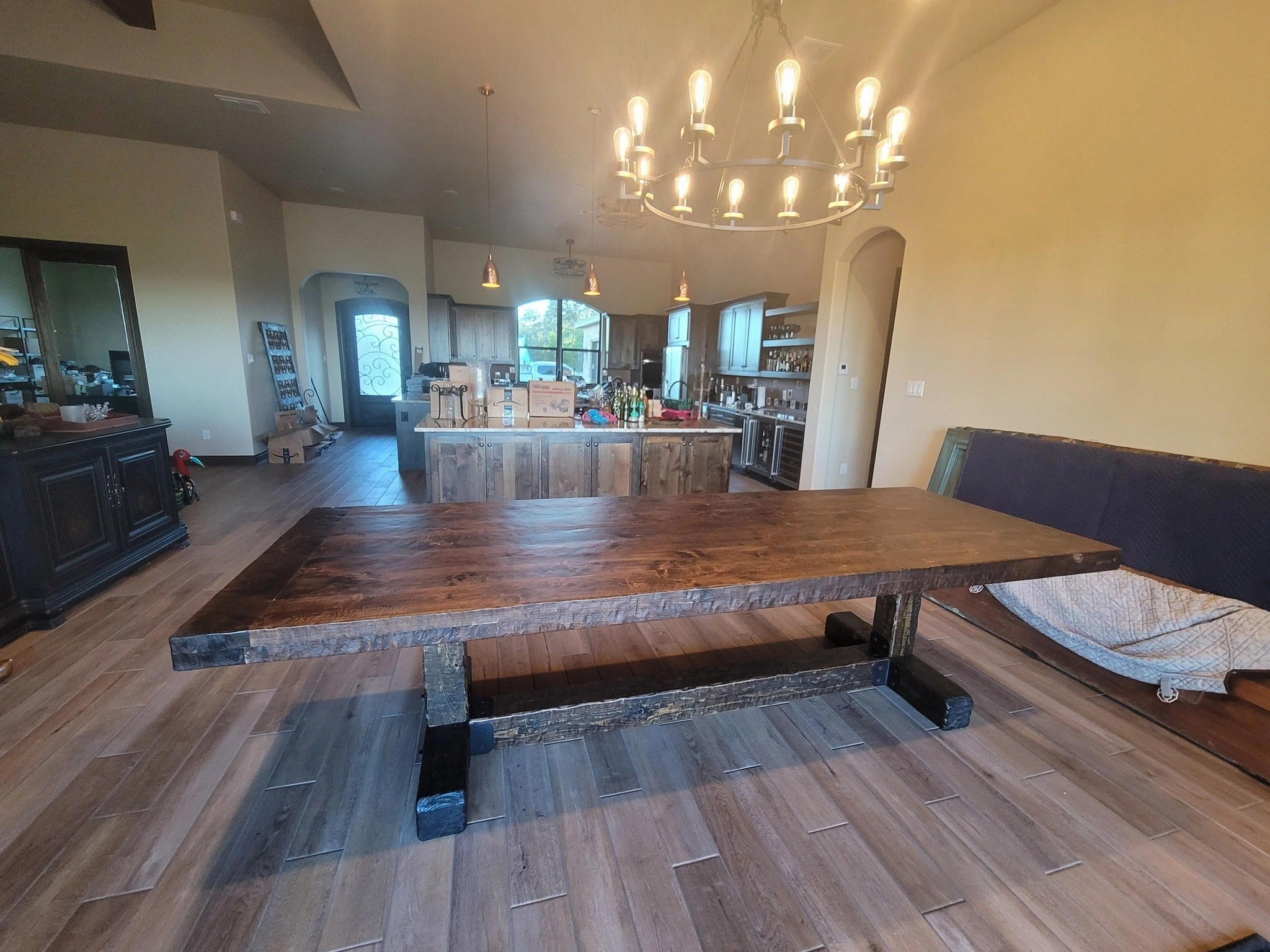 Knotty Alder Wood Rustic Dining Tables