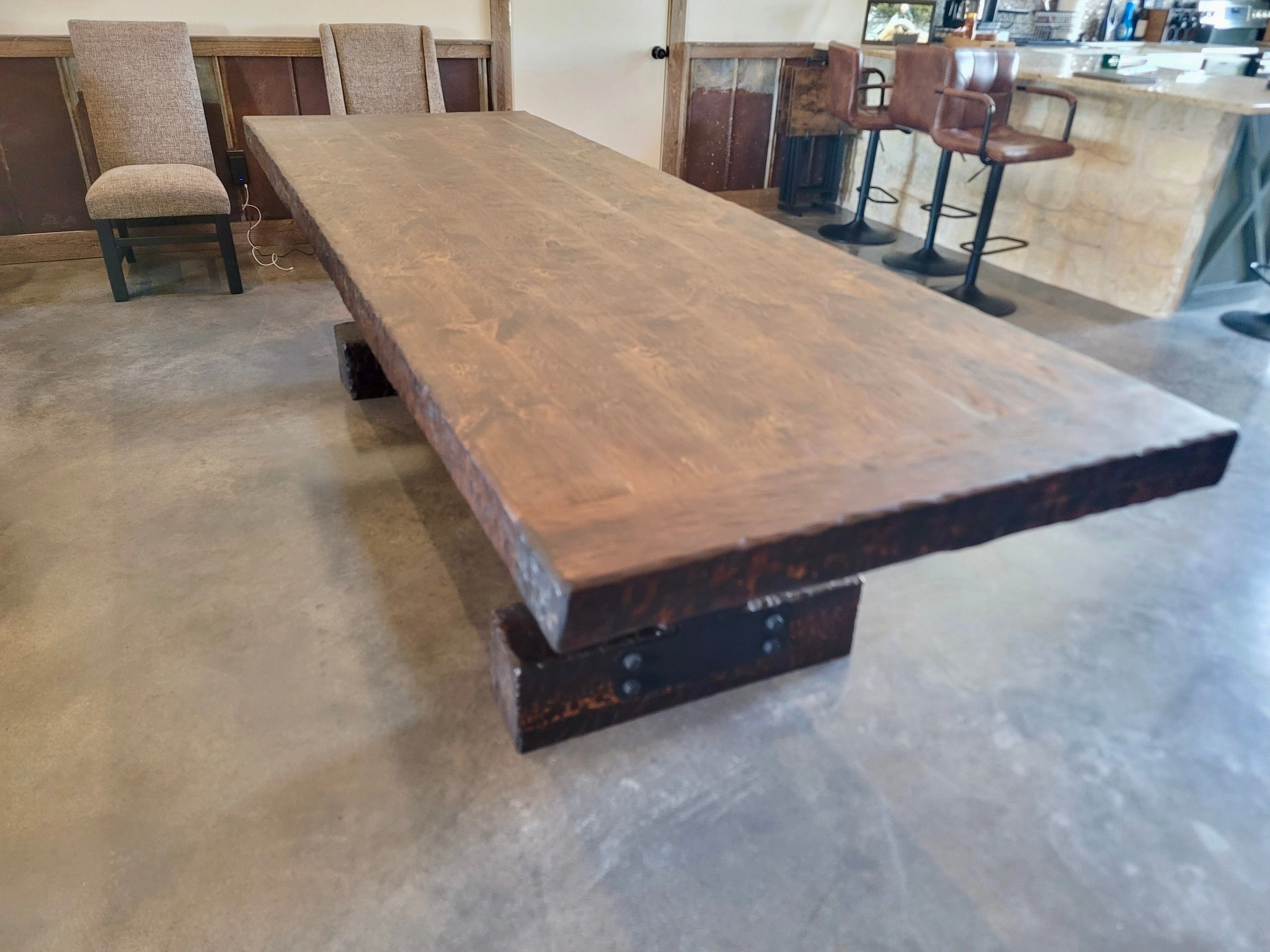 Knotty Alder Wood Rustic Dining Tables