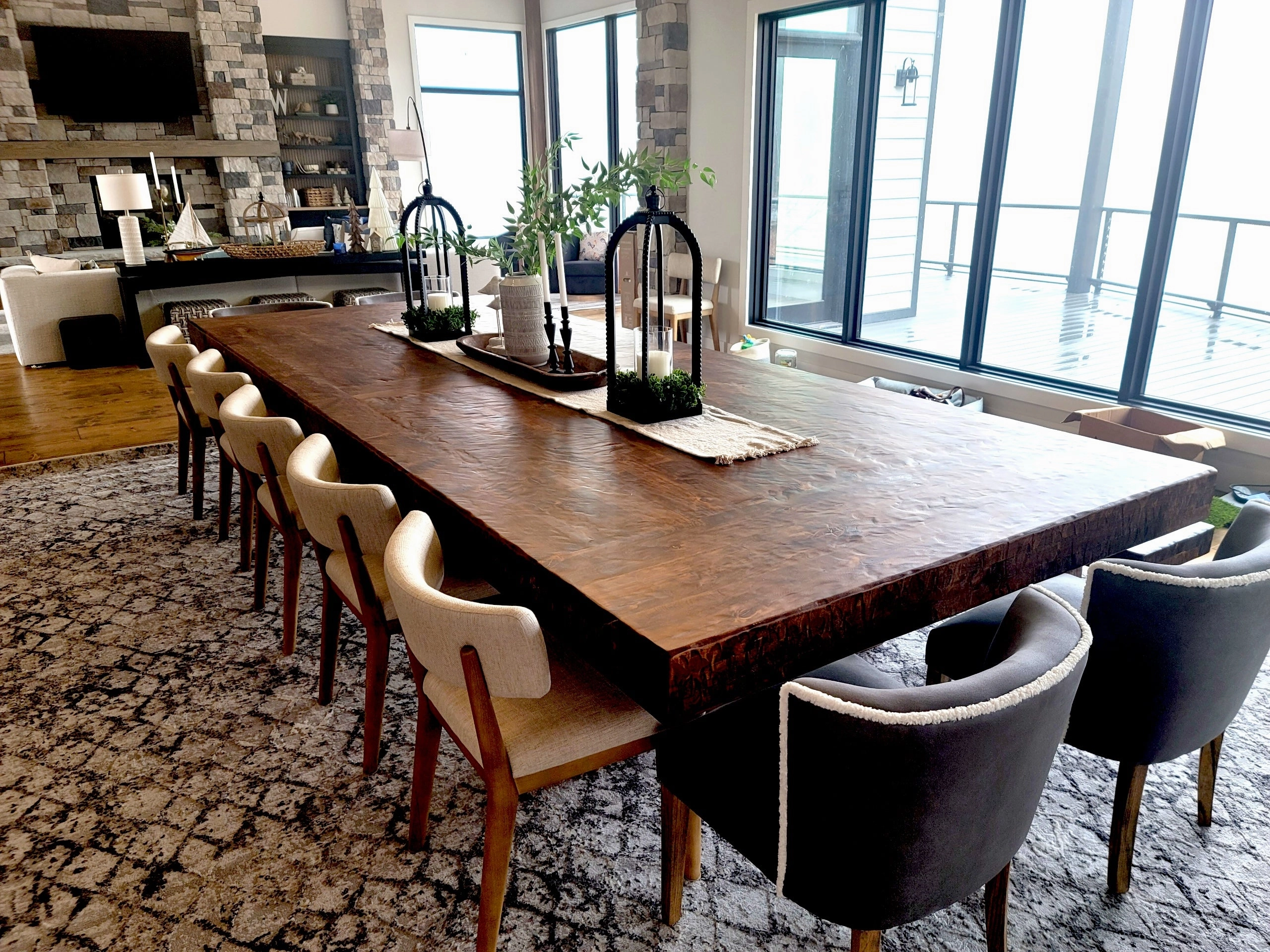 Knotty Alder Wood Rustic Dining Tables