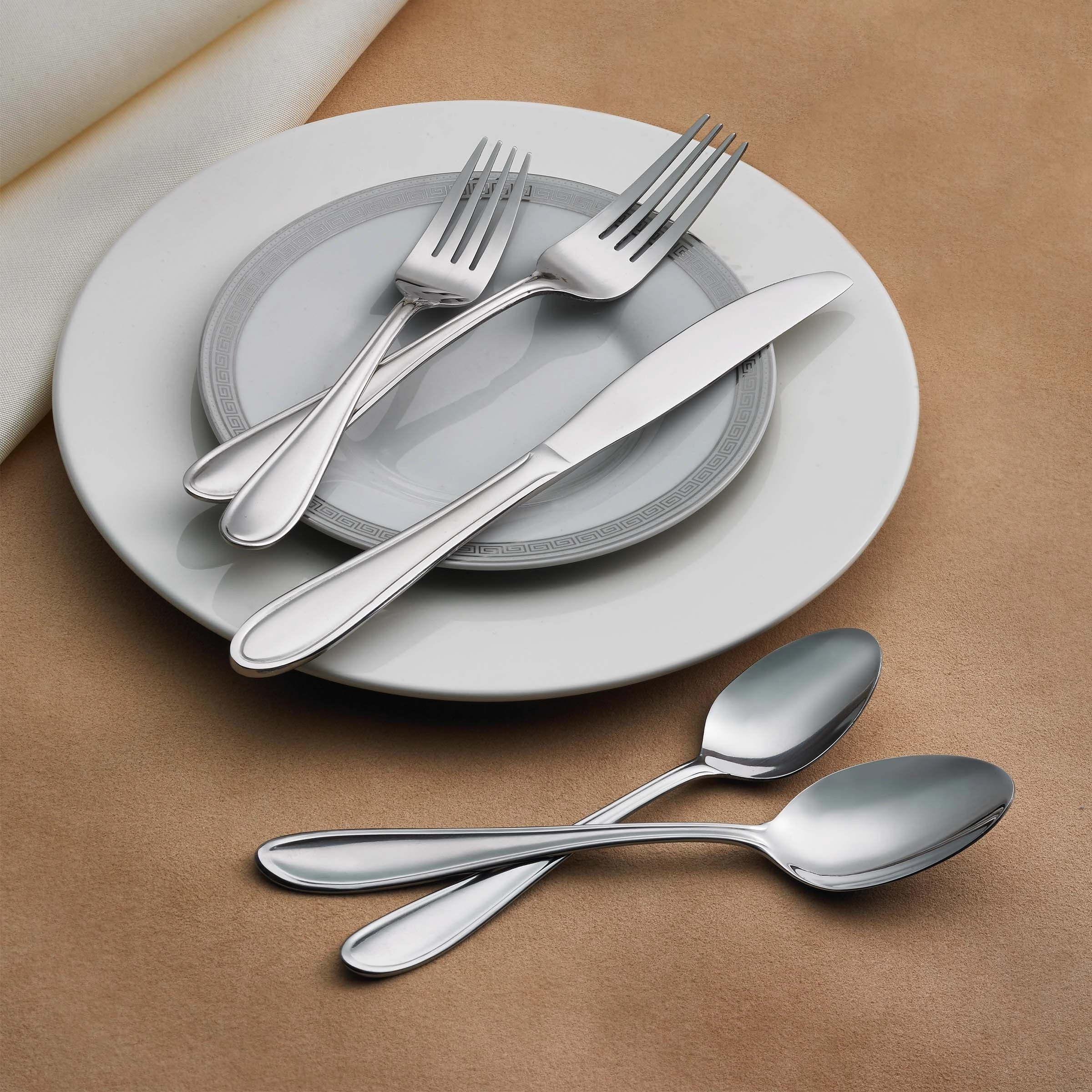 Lincoln 46 Piece Flatware Set with Caddy