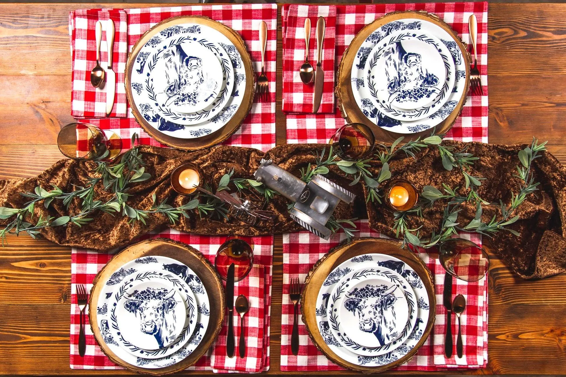 Lucky Cows Plate Set