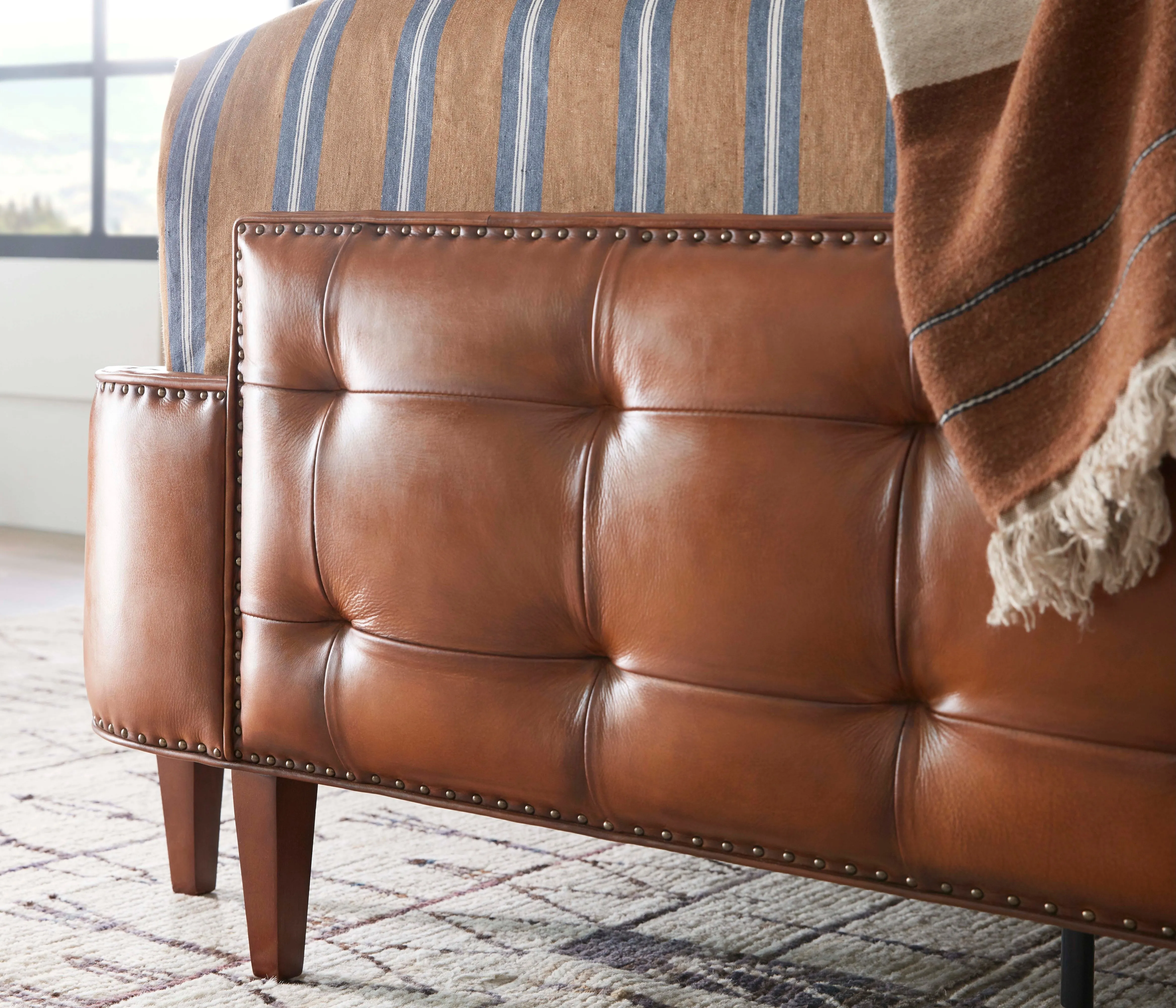 Luxury Hyatt Tufted Leather Bed
