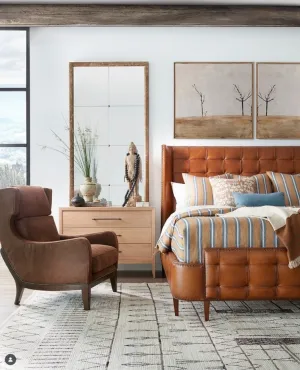 Luxury Hyatt Tufted Leather Bed gaming chair, computer chair
