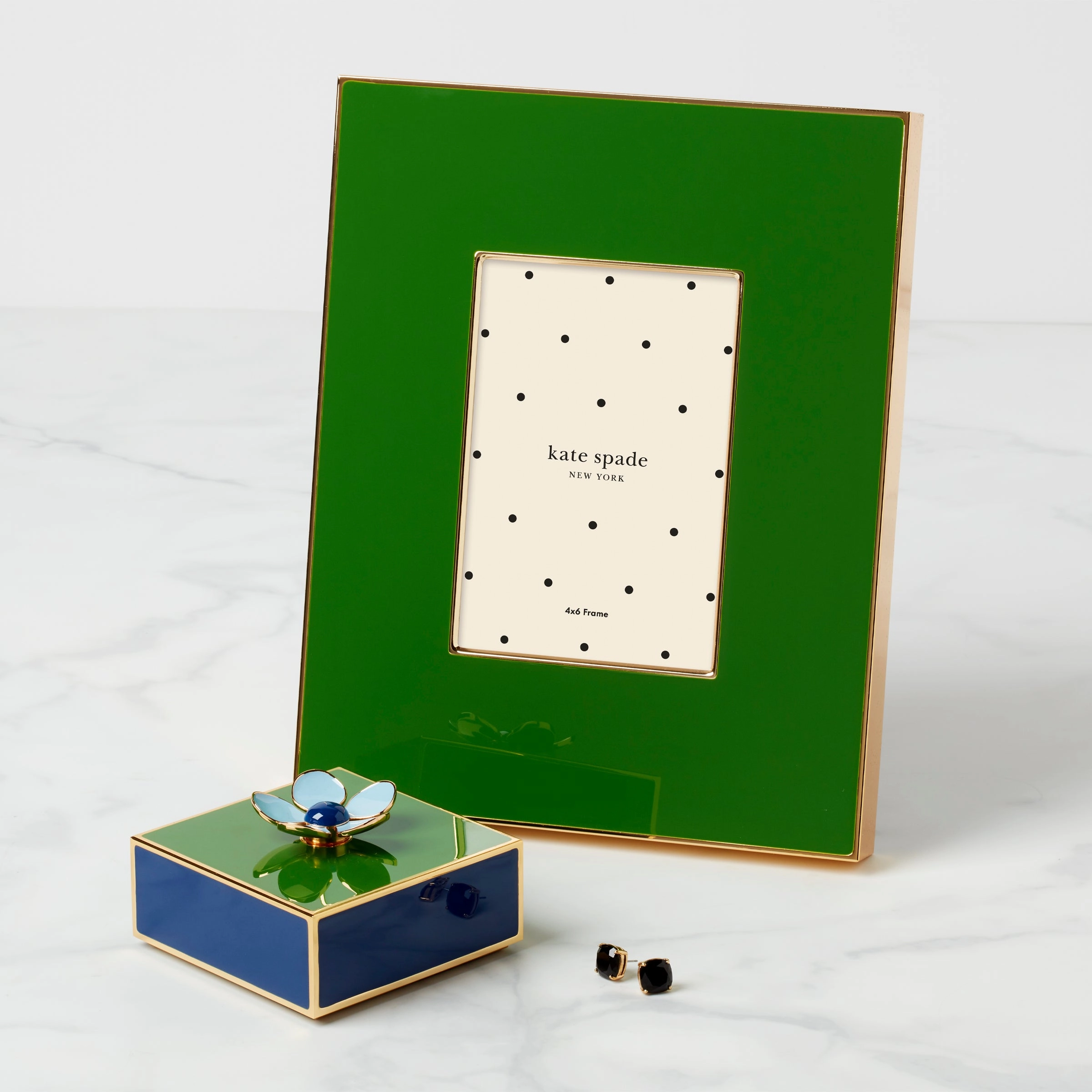 Make It Pop Floral Box - Green/Navy