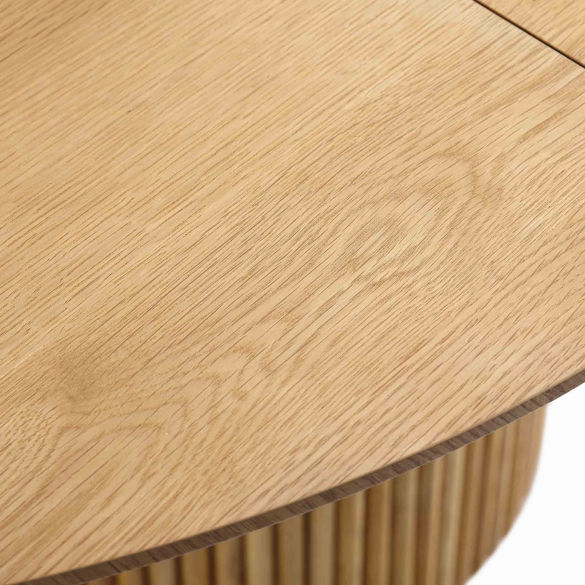 Maru Round 4-6 Seater Extending Oak Pedestal Dining Table, Oak