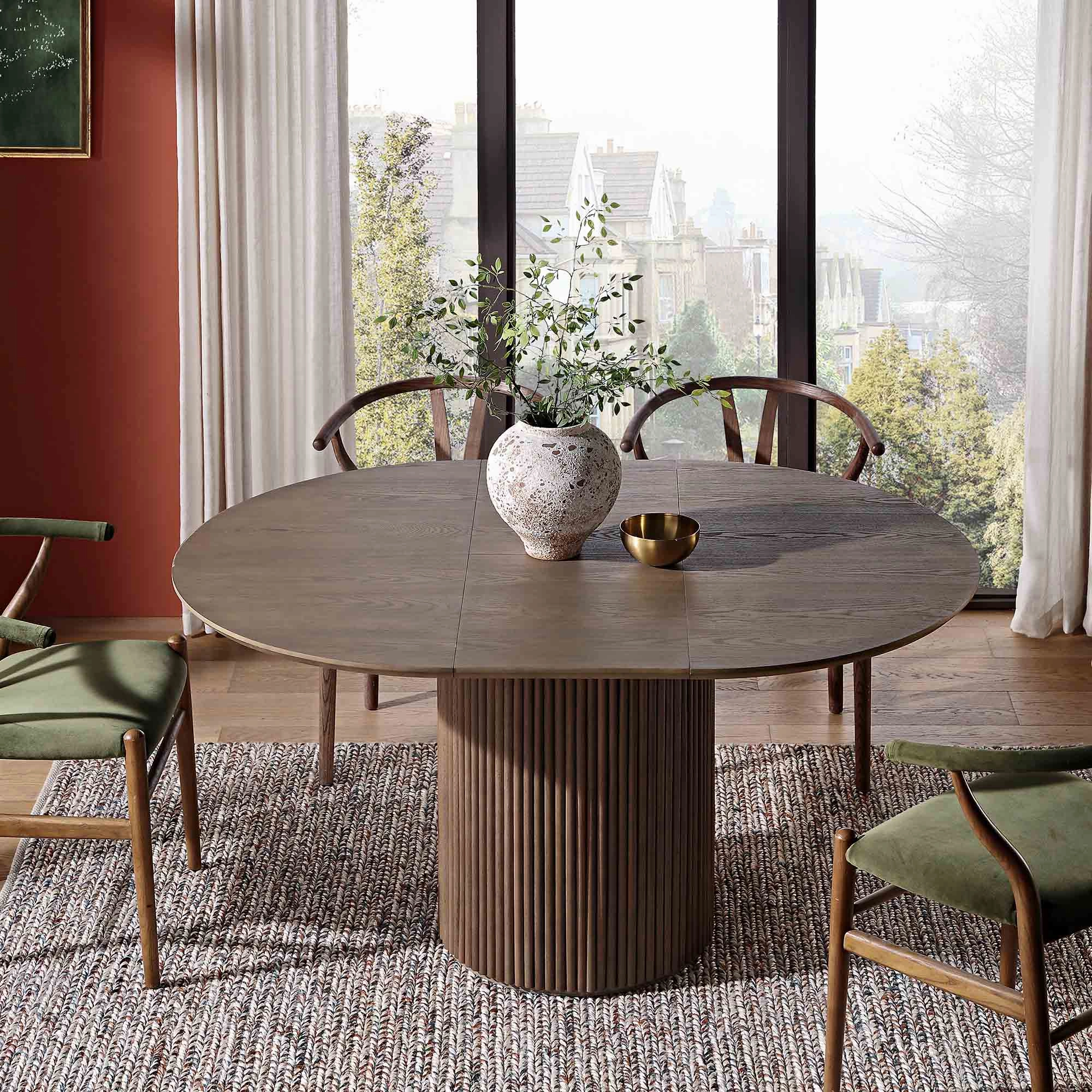 Maru Round 4-6 Seater Extending Oak Pedestal Dining Table, Silver Oak