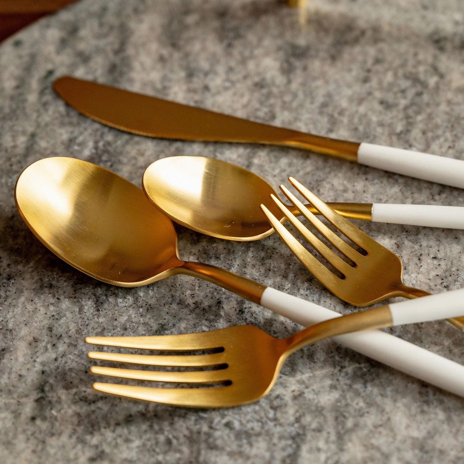 Mazzy Gold Satin White Pom Handle 20 Piece Flatware Set