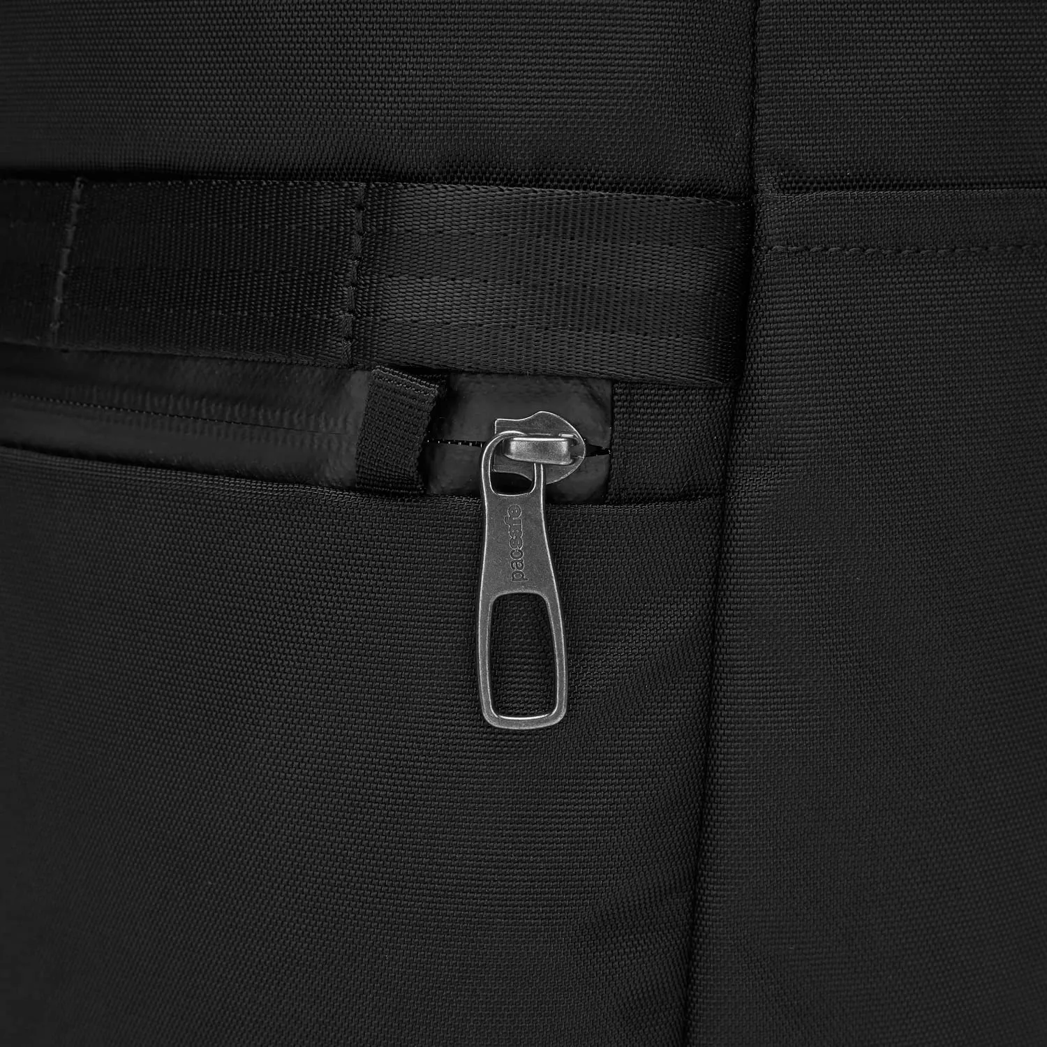 Metrosafe X 25L backpack Bags Pacsafe