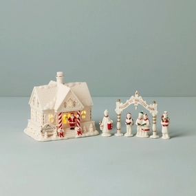 Mistletoe Park Lit Cottage & Caroler Figurine Set