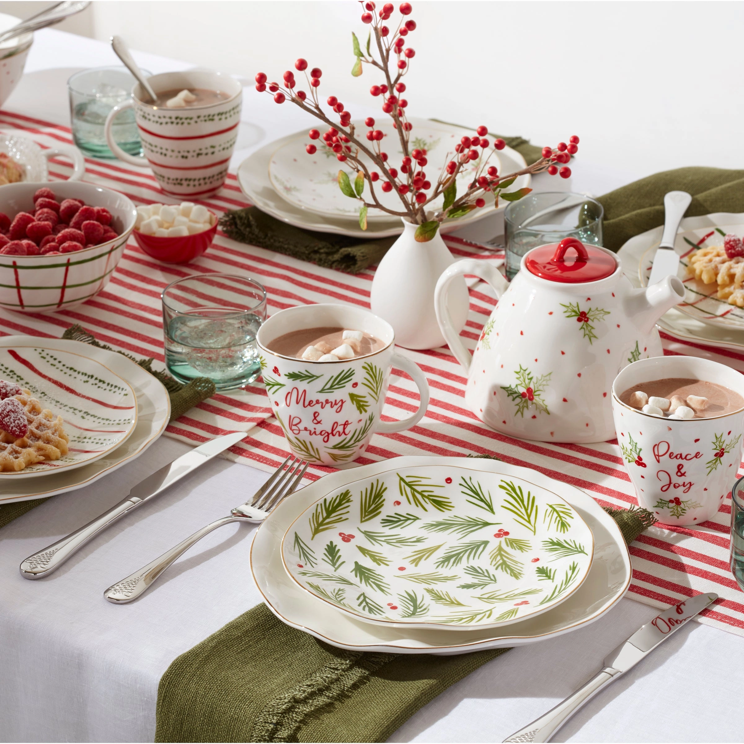 Noella 65 Piece Flatware Set