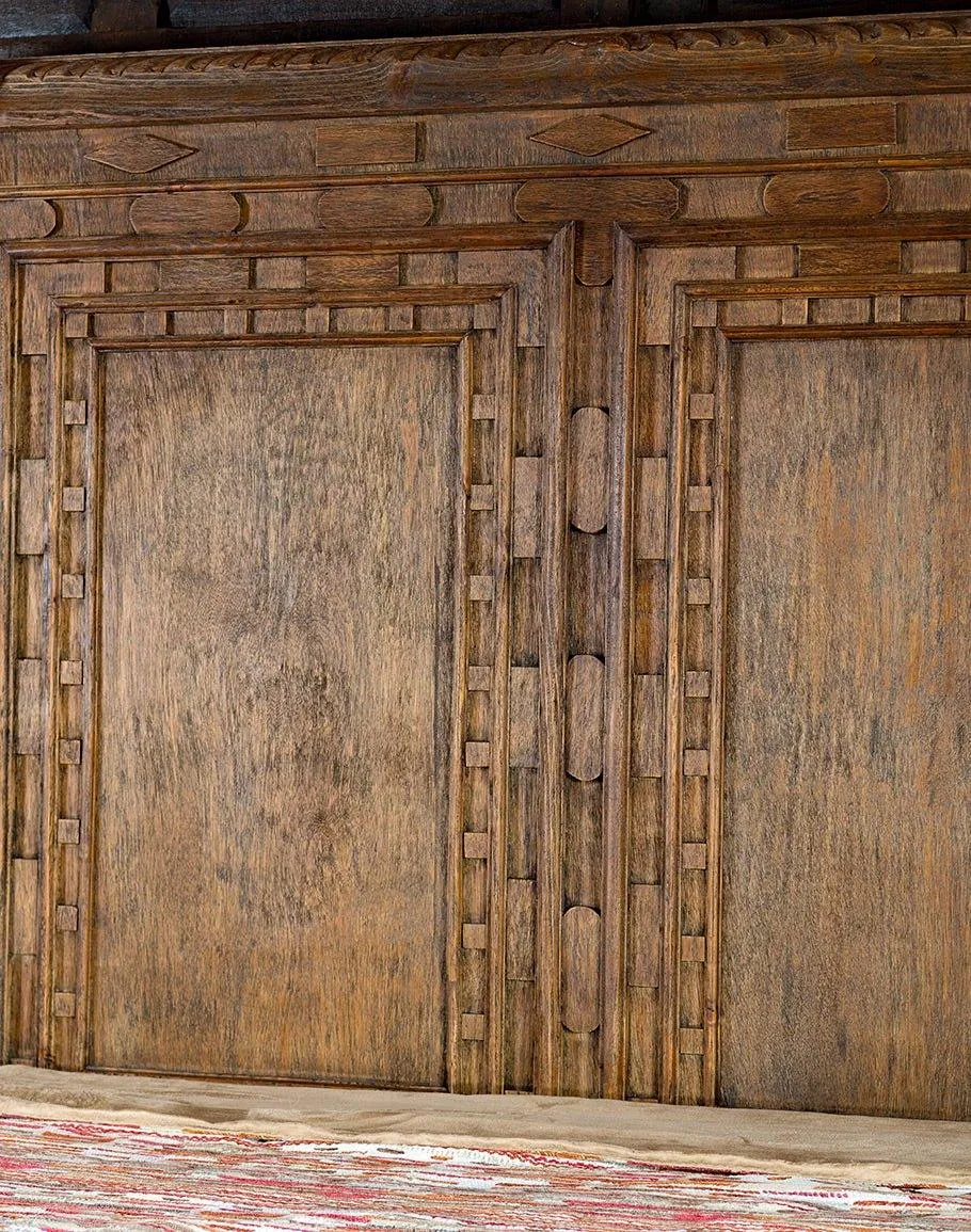 Old World Vaquero King Bed