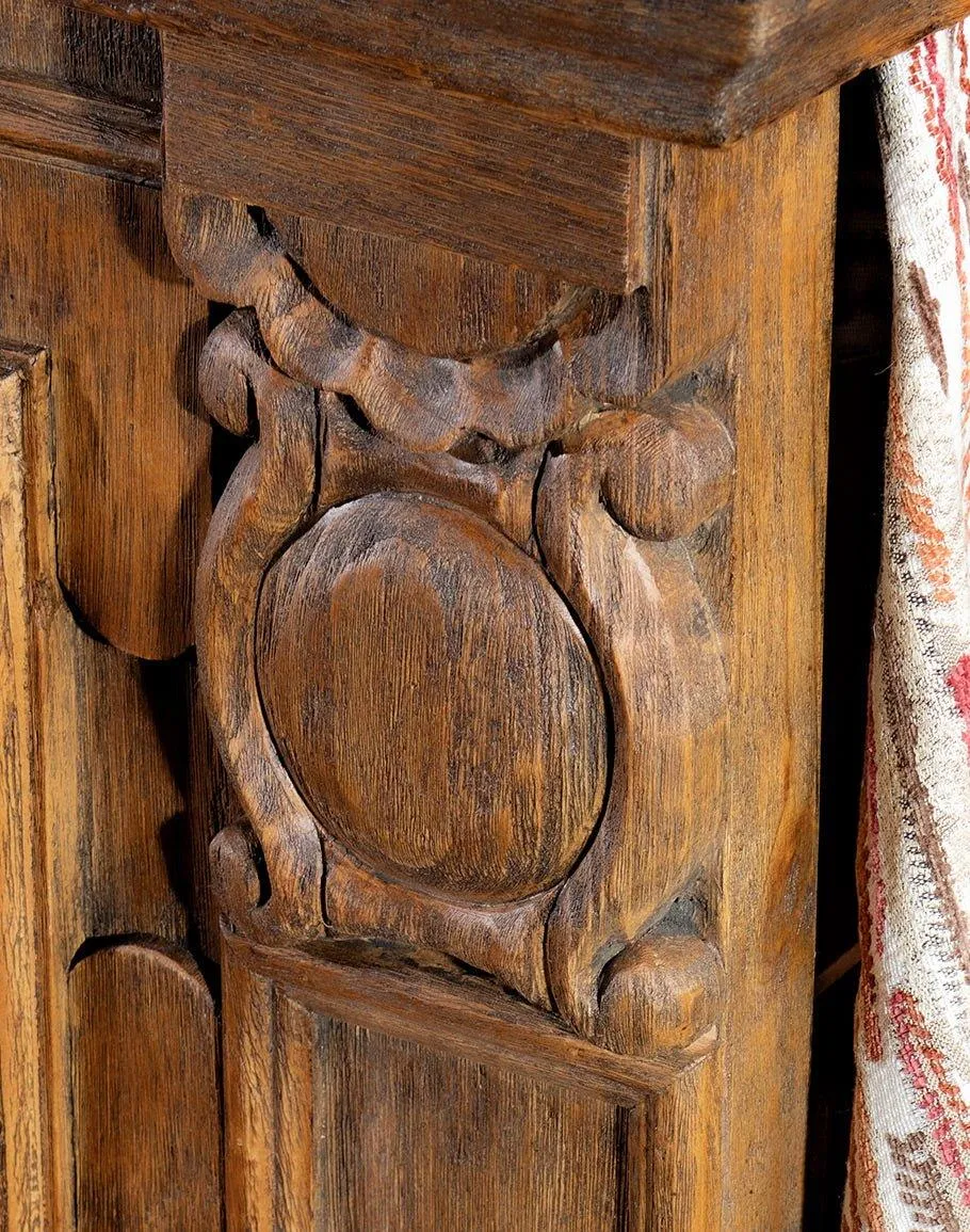 Old World Vaquero King Bed
