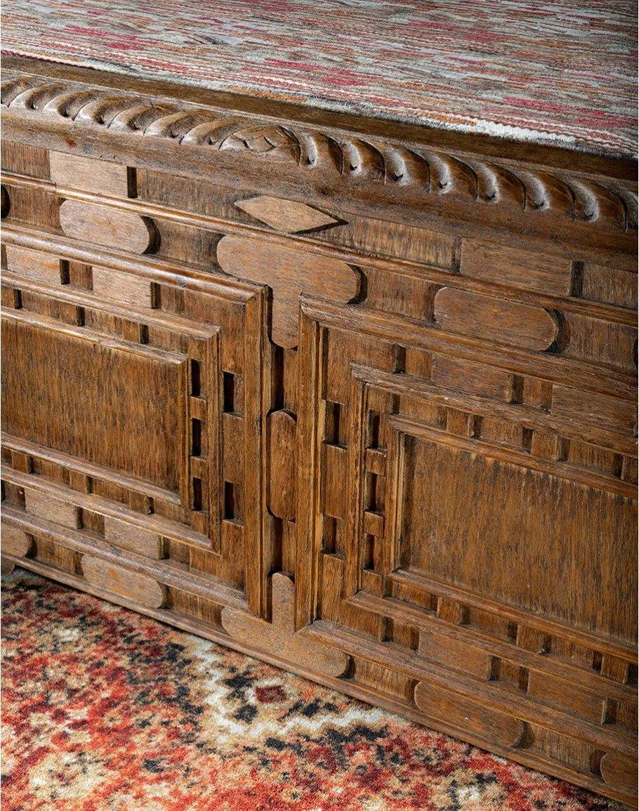Old World Vaquero King Bed