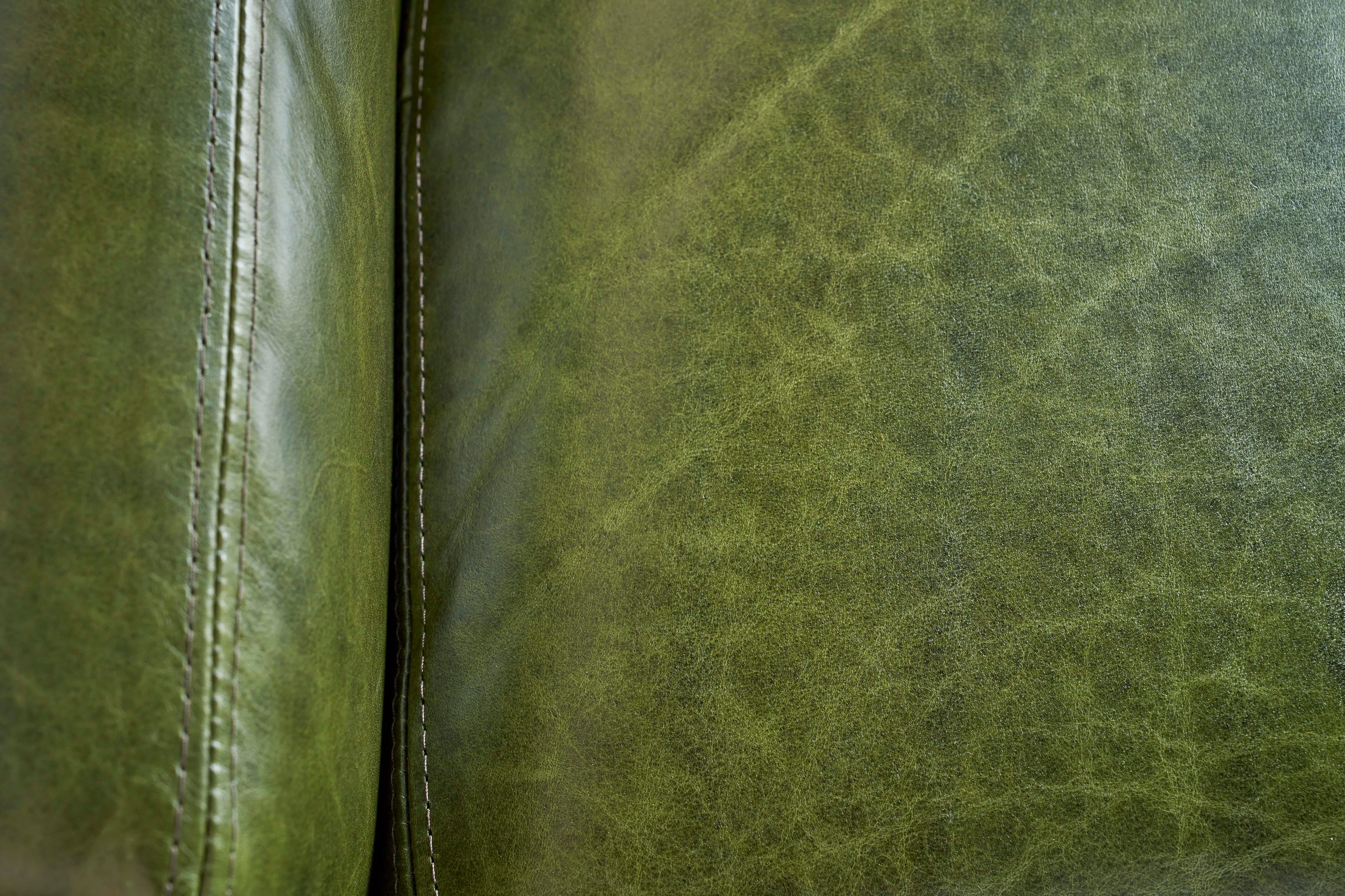 Olivia Leather Swivel Chair w/ Recline
