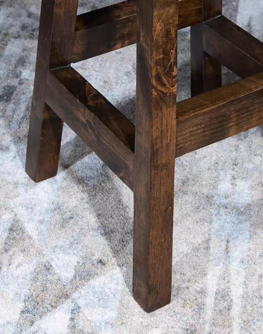 Ostrich Tufted Leather Bar Chair