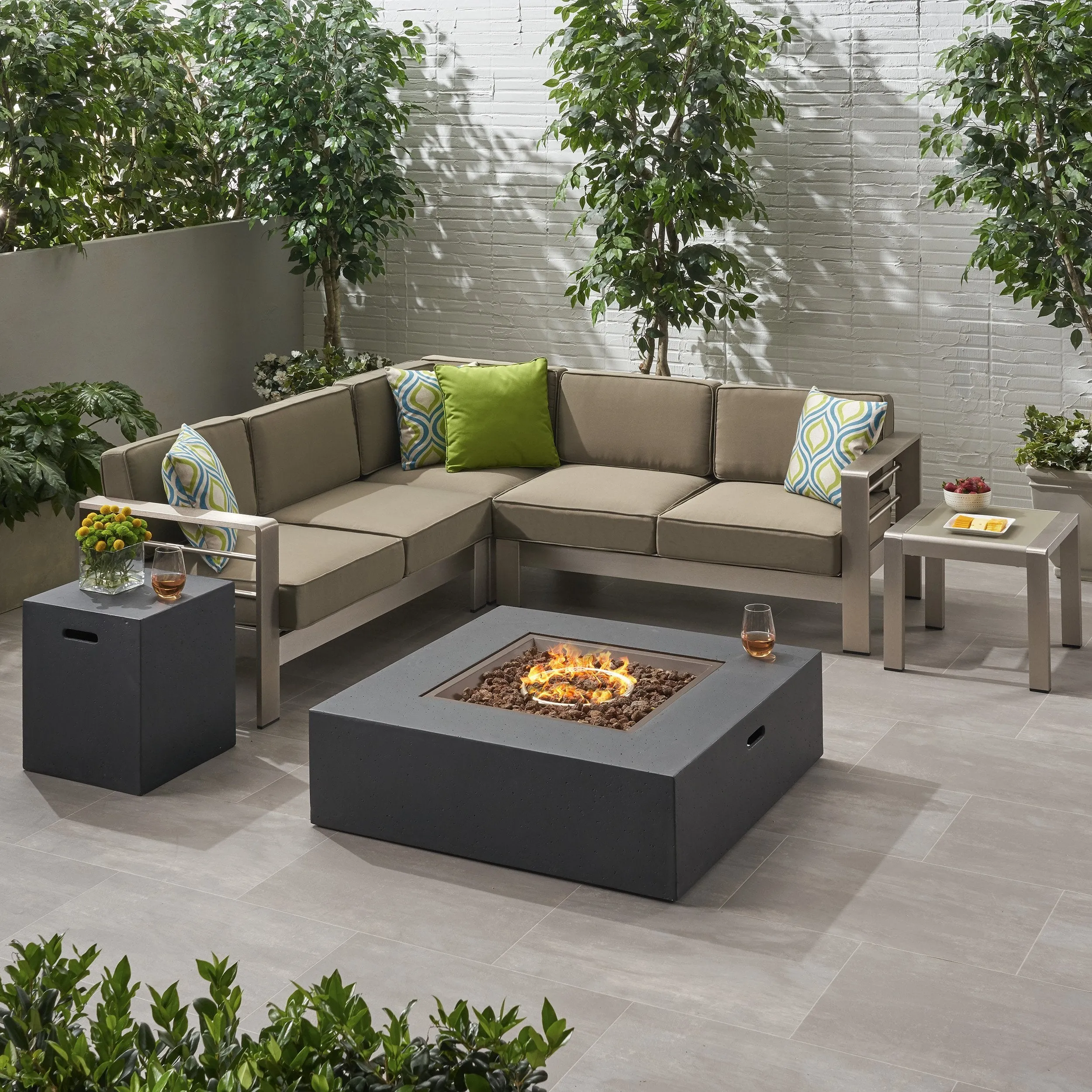 Outdoor 5 Seater Aluminum Chat Set with Fire Pit - NH485903