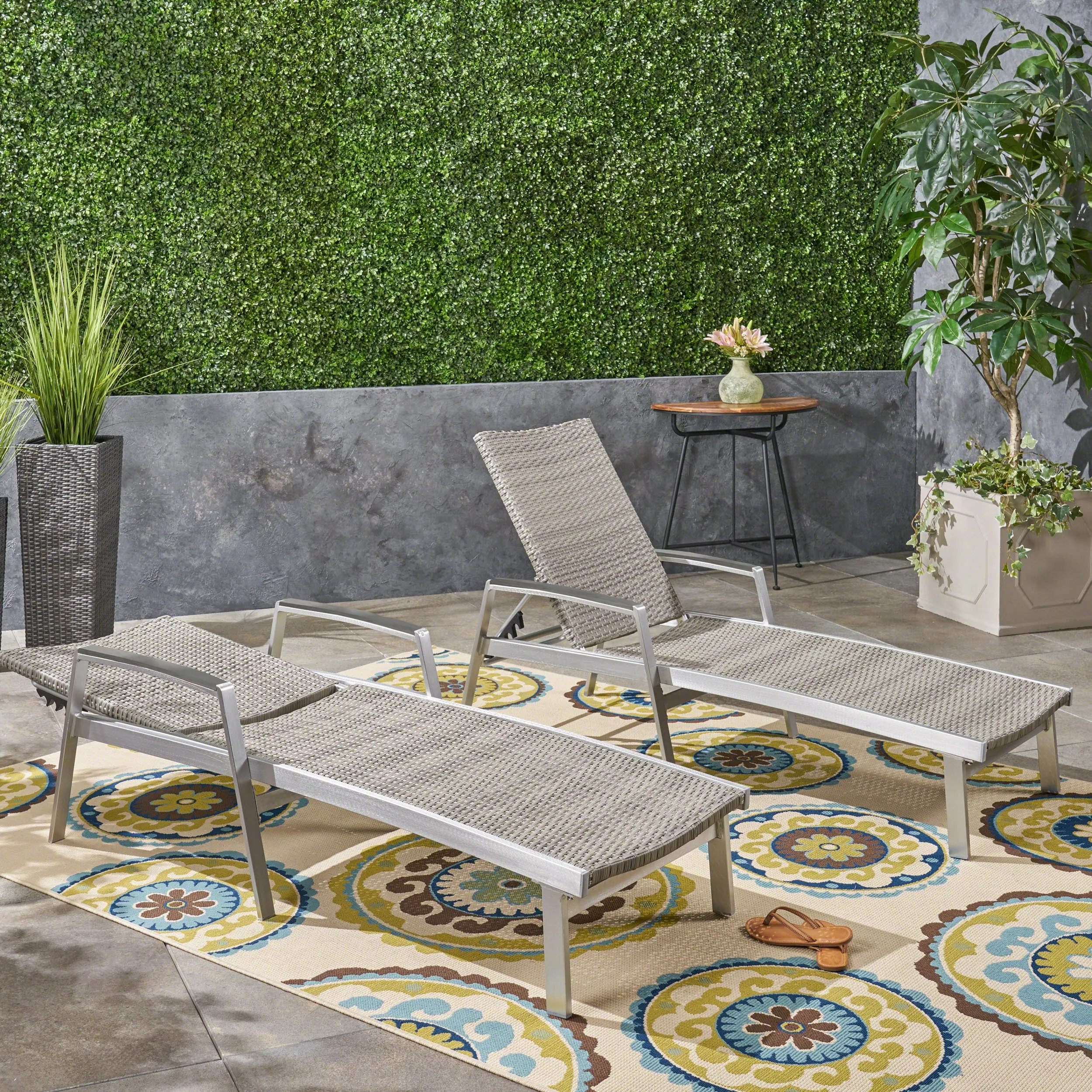 Outdoor Wicker and Aluminum Chaise Lounge, Gray Finish - NH455503