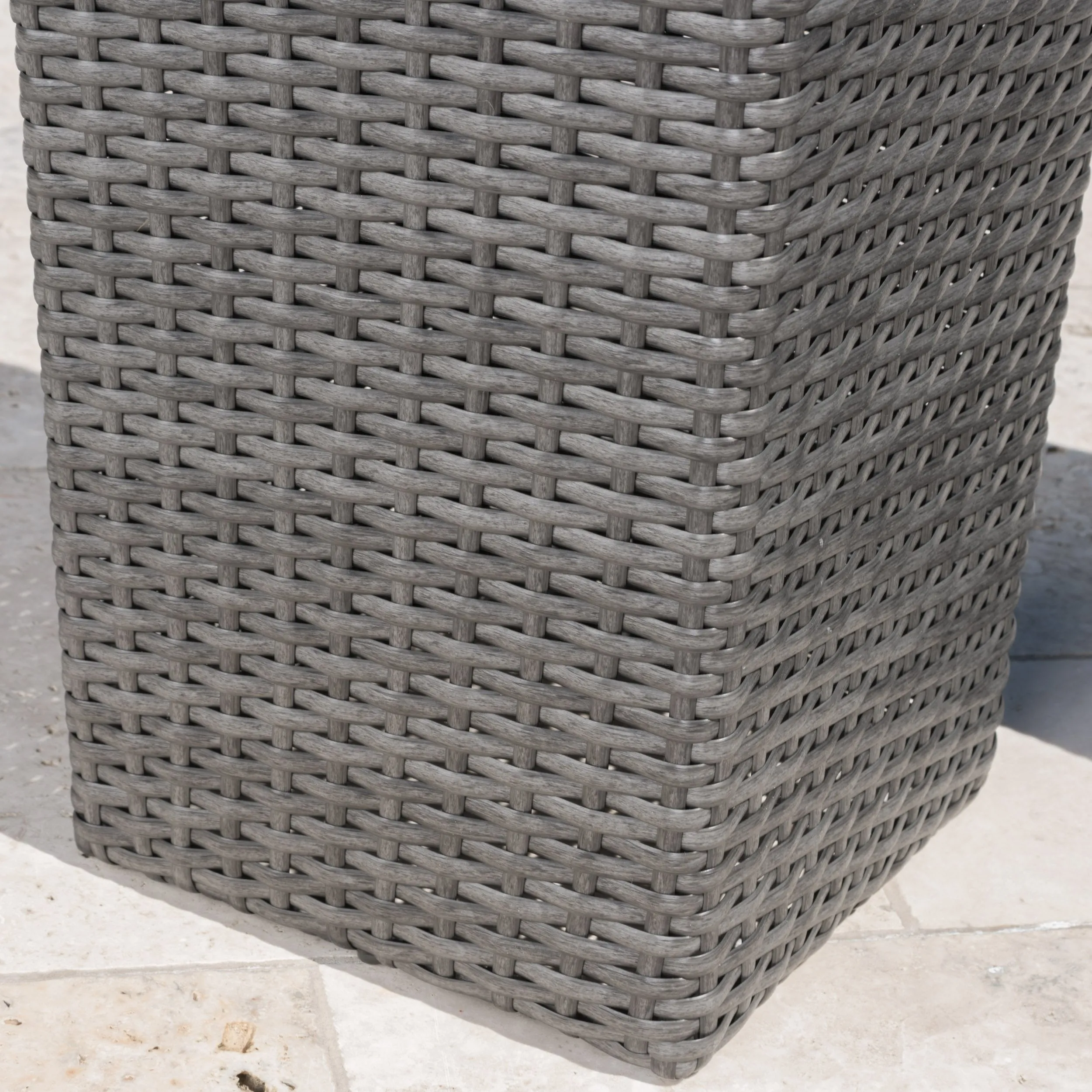 Outdoor Wicker Flower Pots (Set of 2) - NH273003